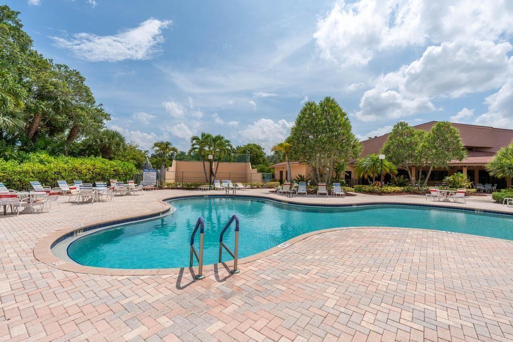 LAVERS DELRAY RACQUET CLUB CONDO - Residential Lease