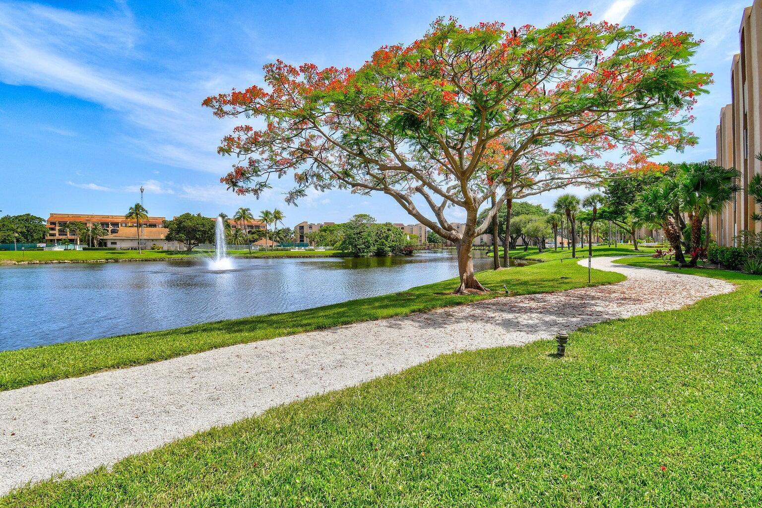 LAVERS DELRAY RACQUET CLUB CONDO - Residential Lease