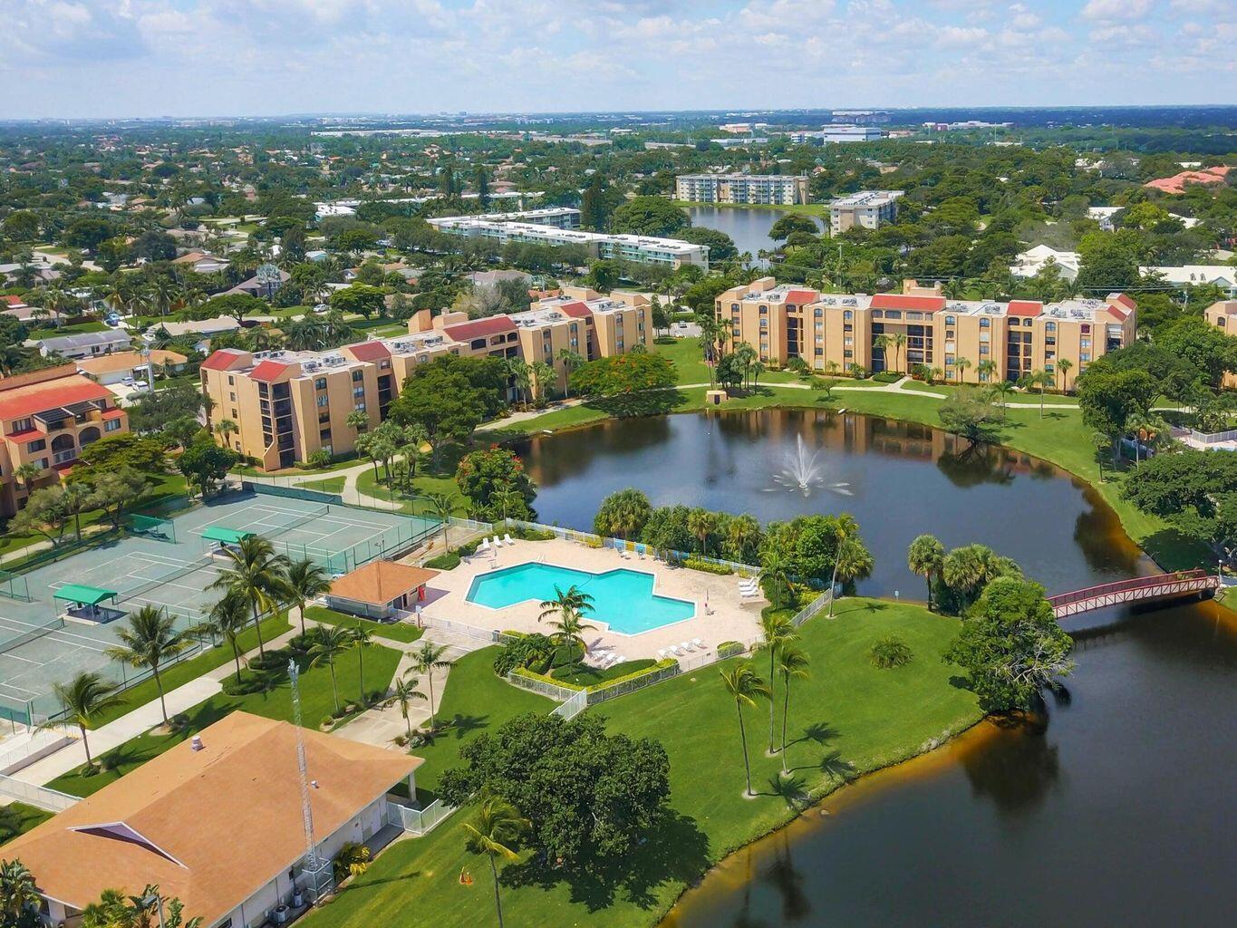 LAVERS DELRAY RACQUET CLUB CONDO - Residential Lease