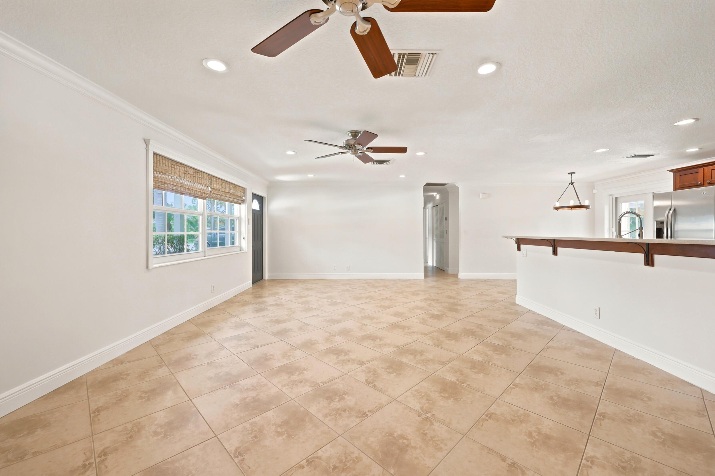 BOCA RATON SQUARE UNIT 4 - Residential