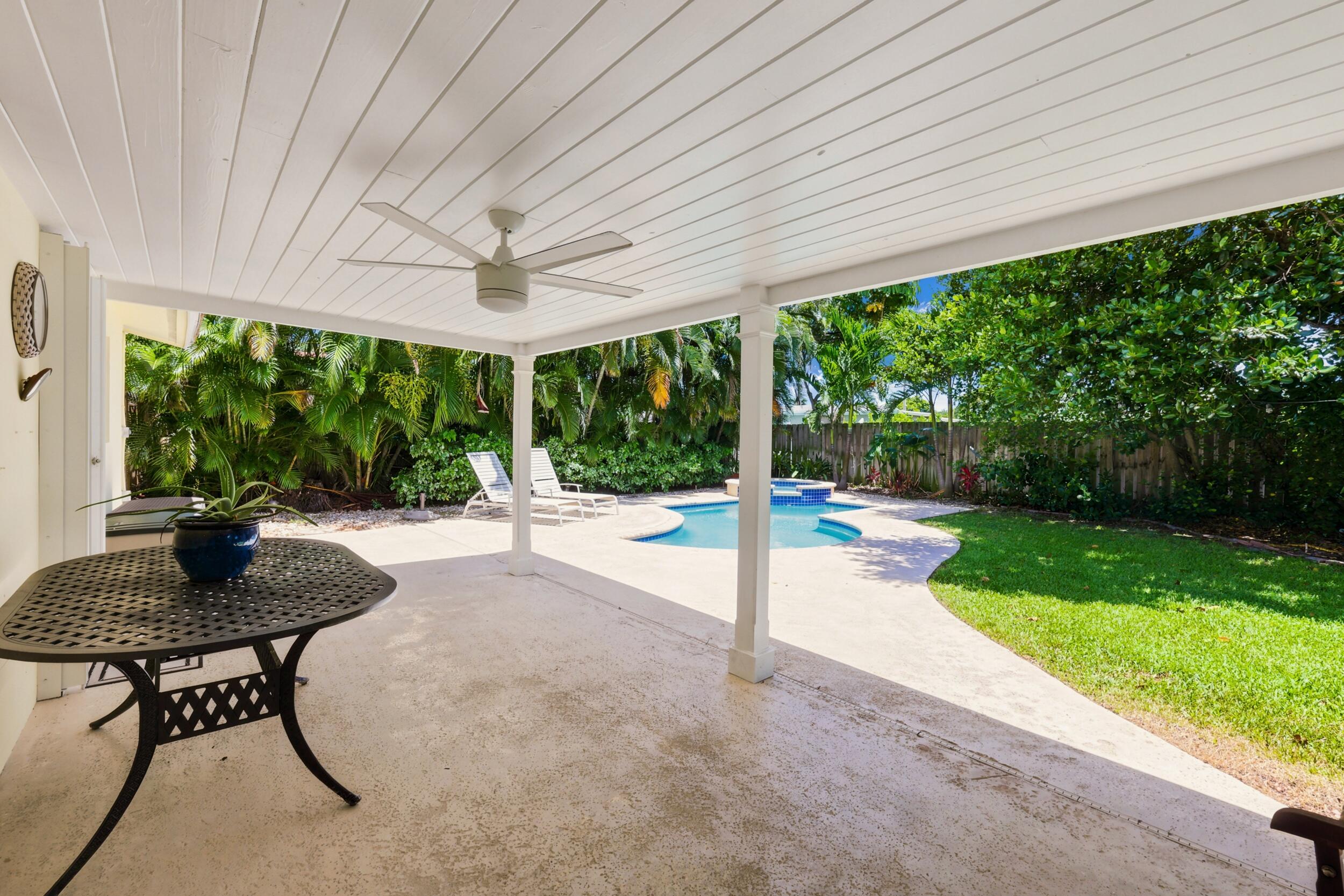 BOCA RATON SQUARE UNIT 4 - Residential