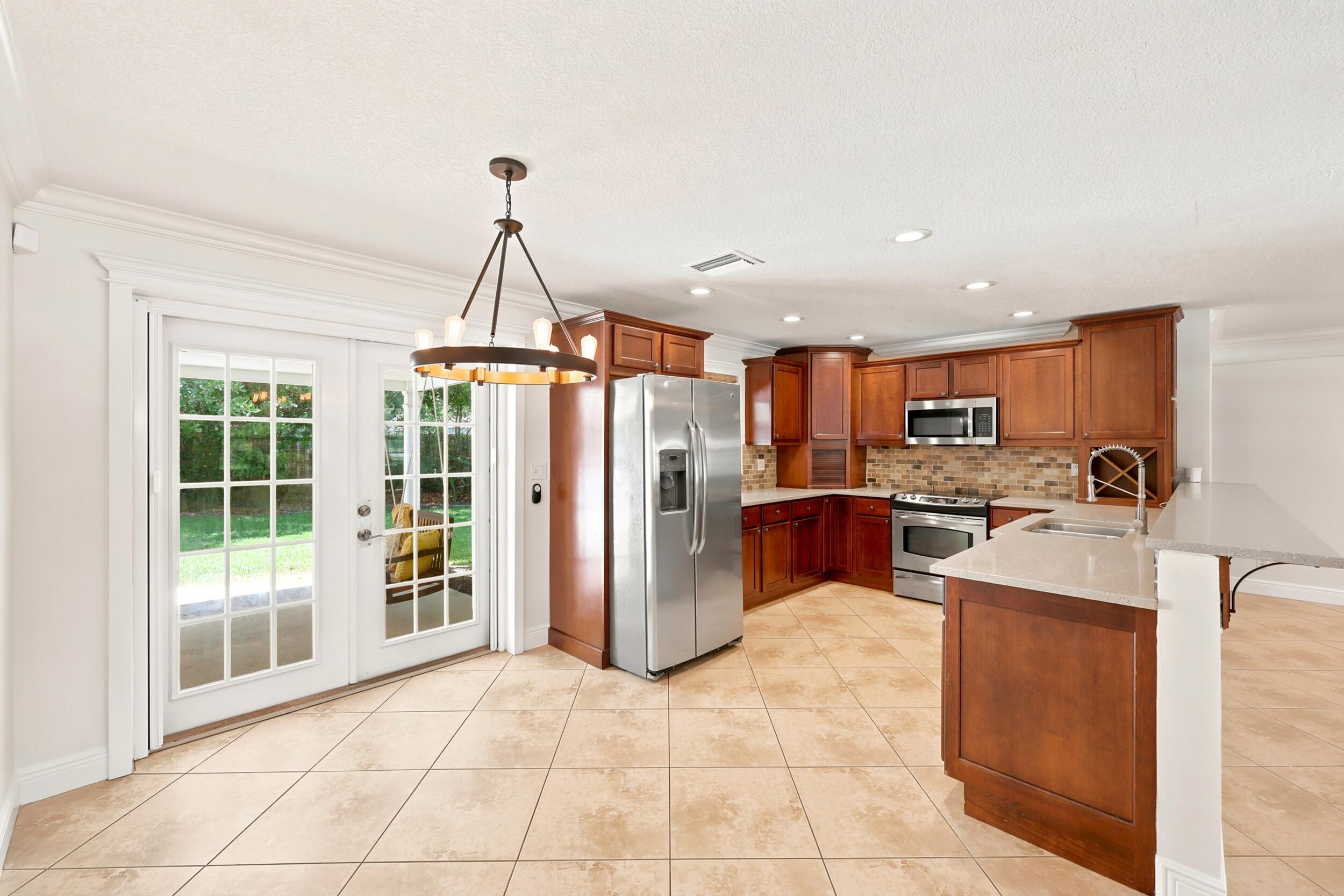 BOCA RATON SQUARE UNIT 4 - Residential