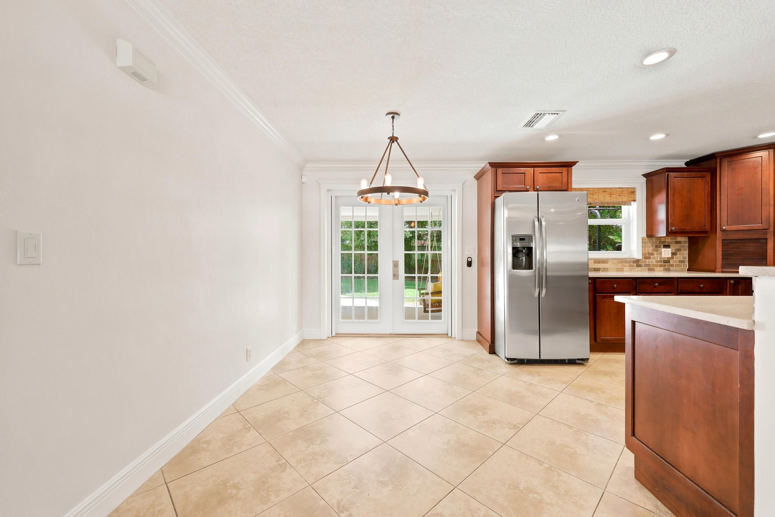 BOCA RATON SQUARE UNIT 4 - Residential