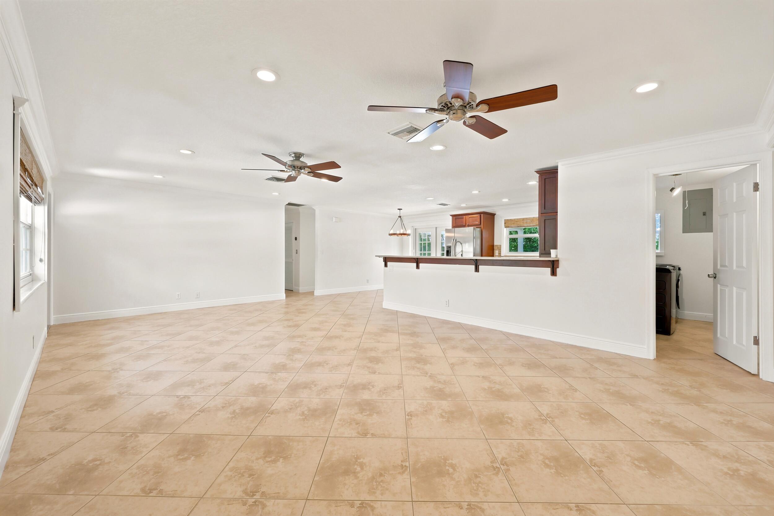 BOCA RATON SQUARE UNIT 4 - Residential
