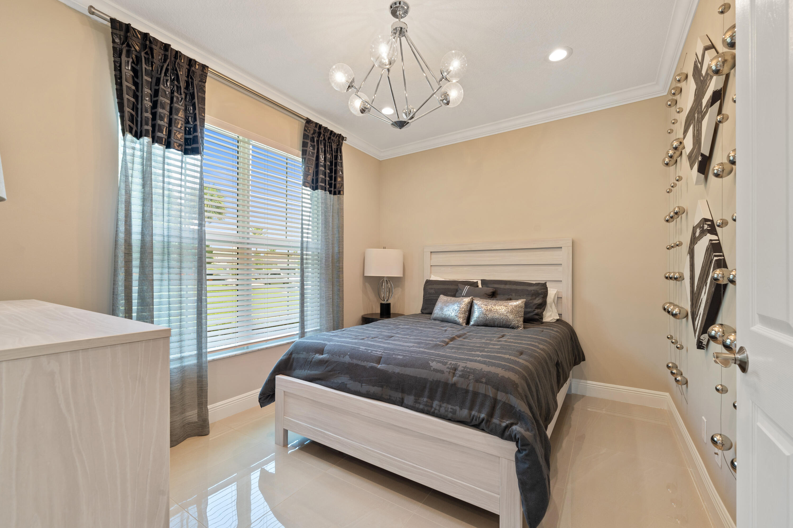 VERANO PUD NO 1 PLAT NO 11- REPLAT TWO - Residential Lease