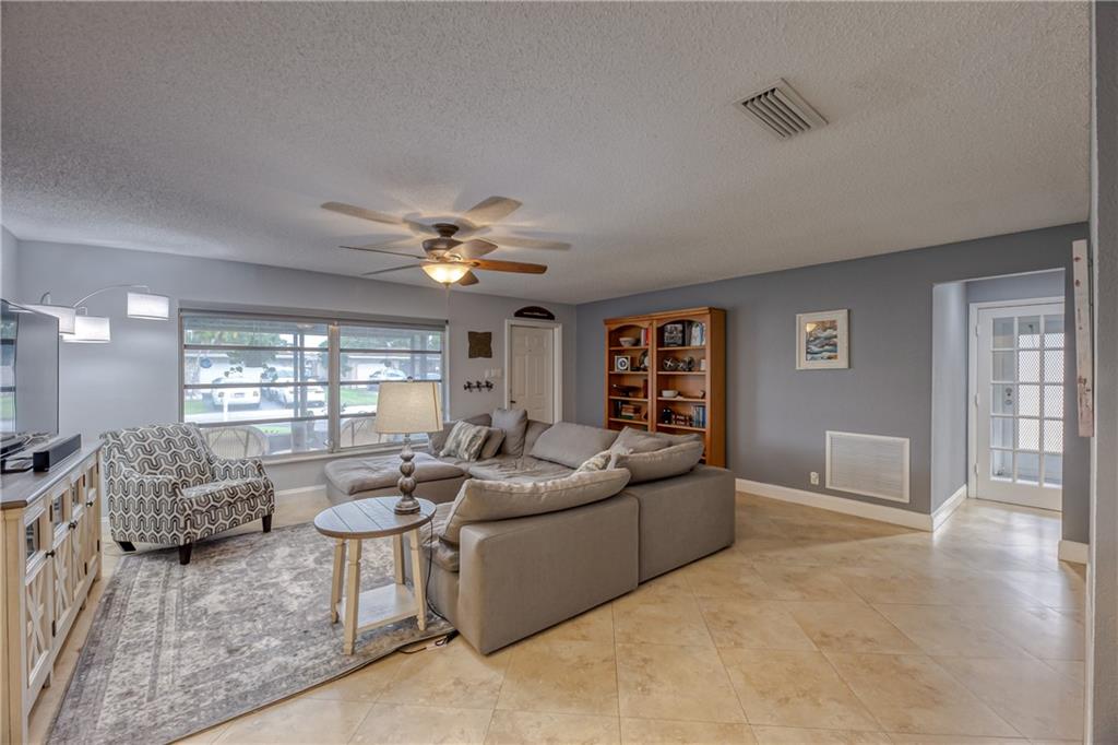 Crystal Lake 4th Sec 66-1 - Residential