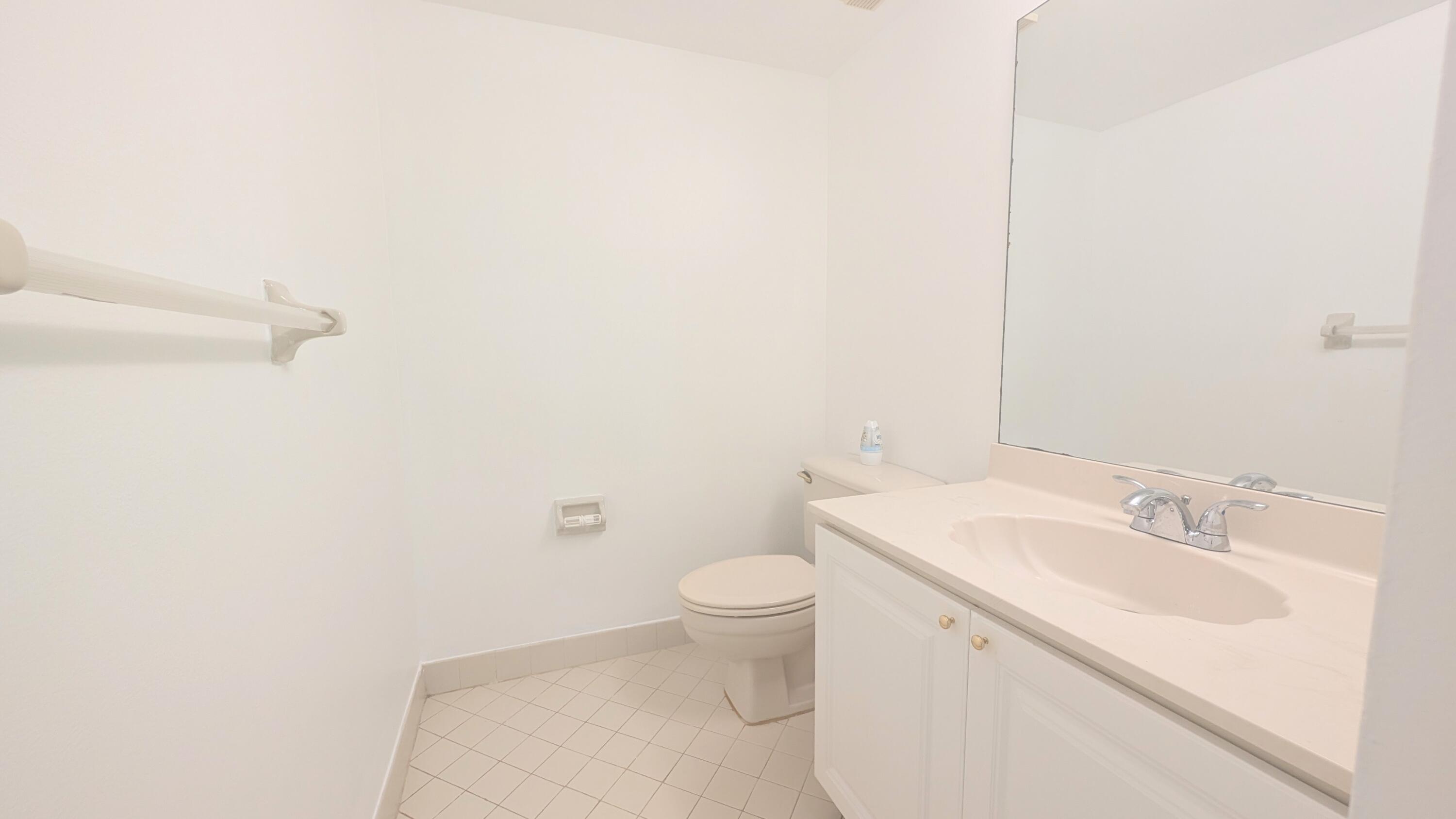 LAKE EMERALD CONDOMINIUM NO - Residential