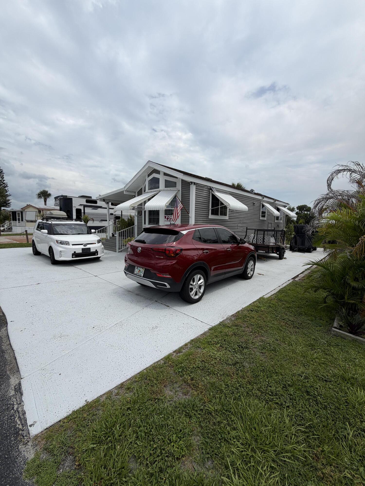 BLUE CYPRESS GOLF & RV RESORT - Residential