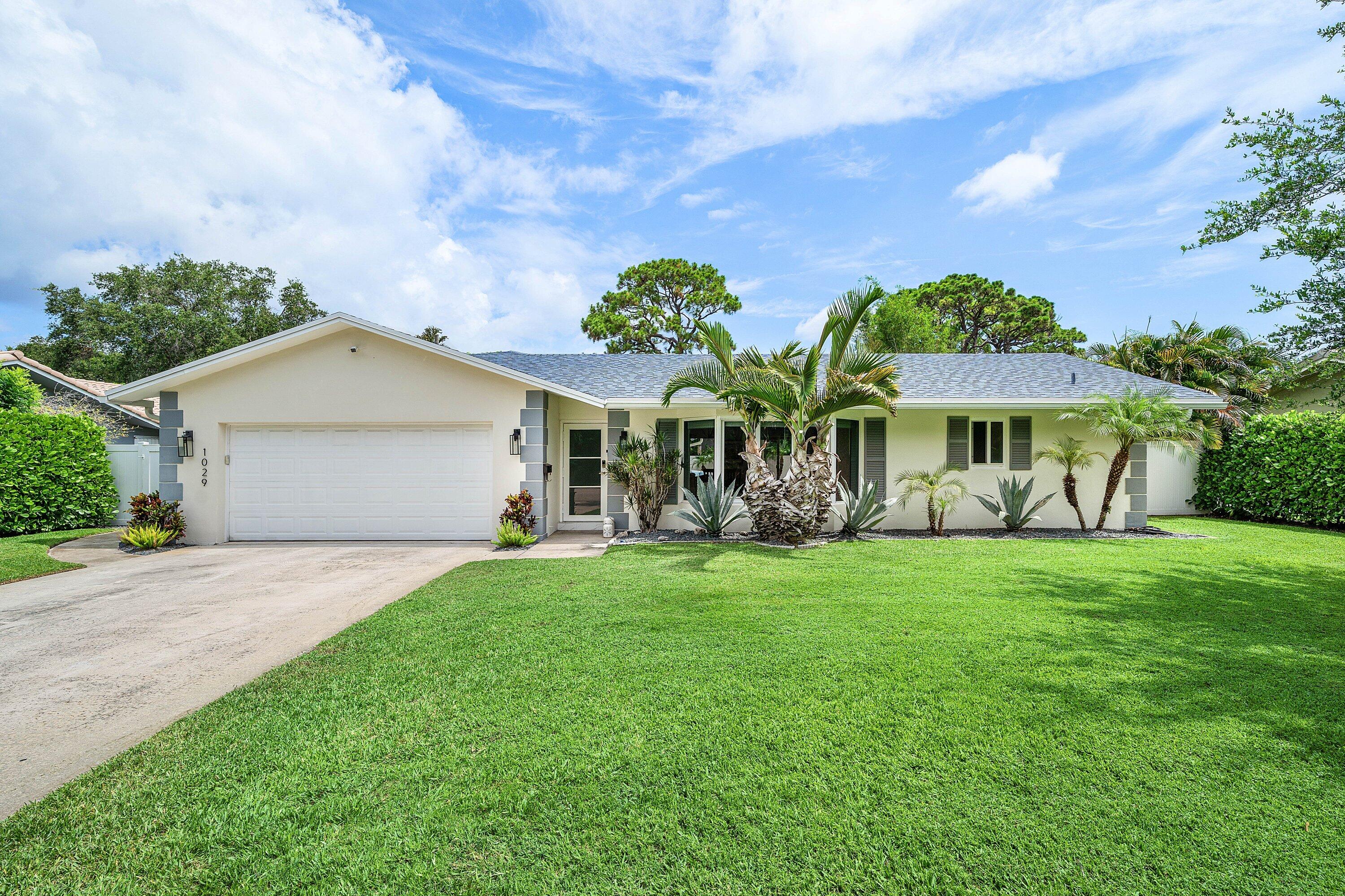 LAKE FLORESTA PARK - Residential