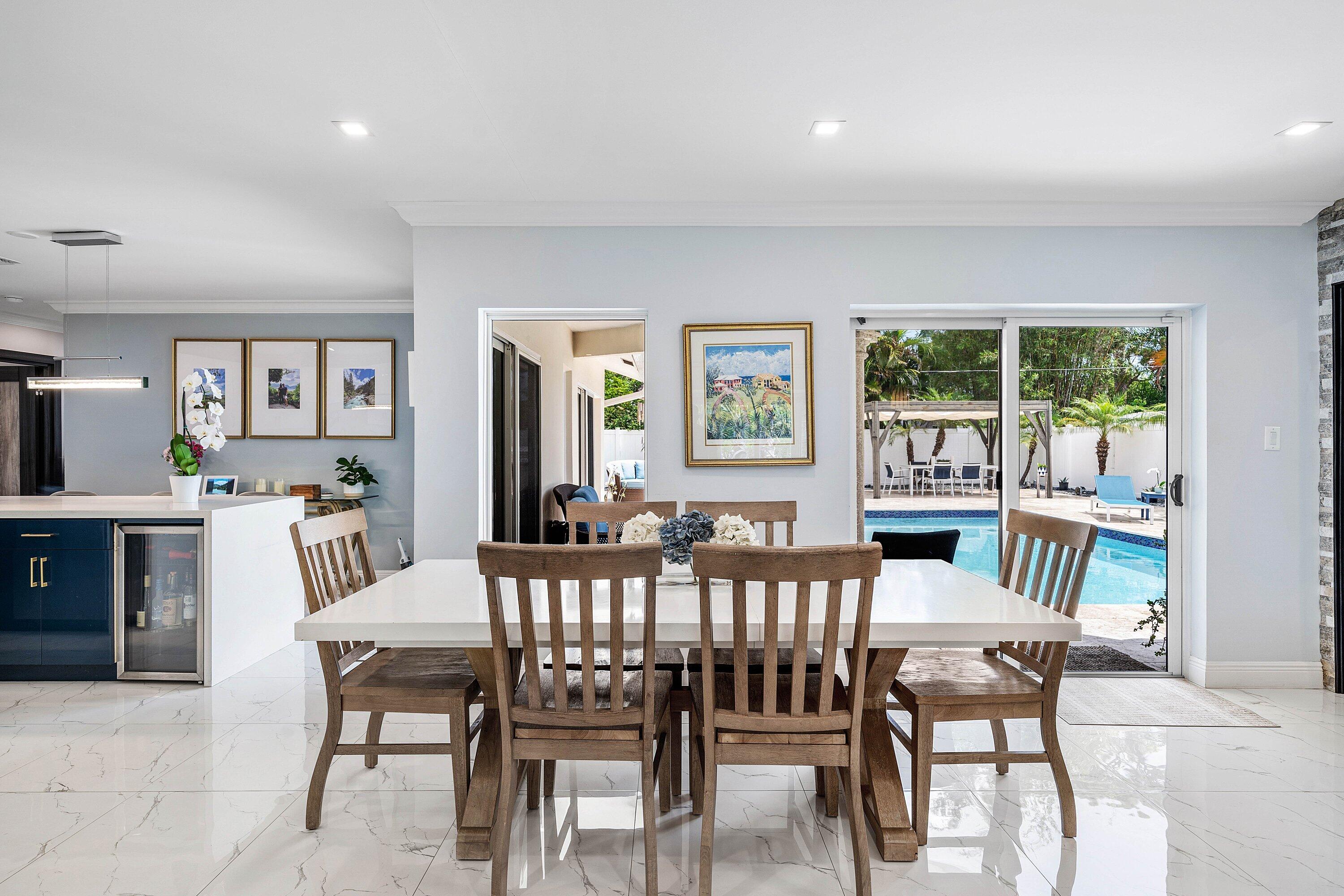 LAKE FLORESTA PARK - Residential