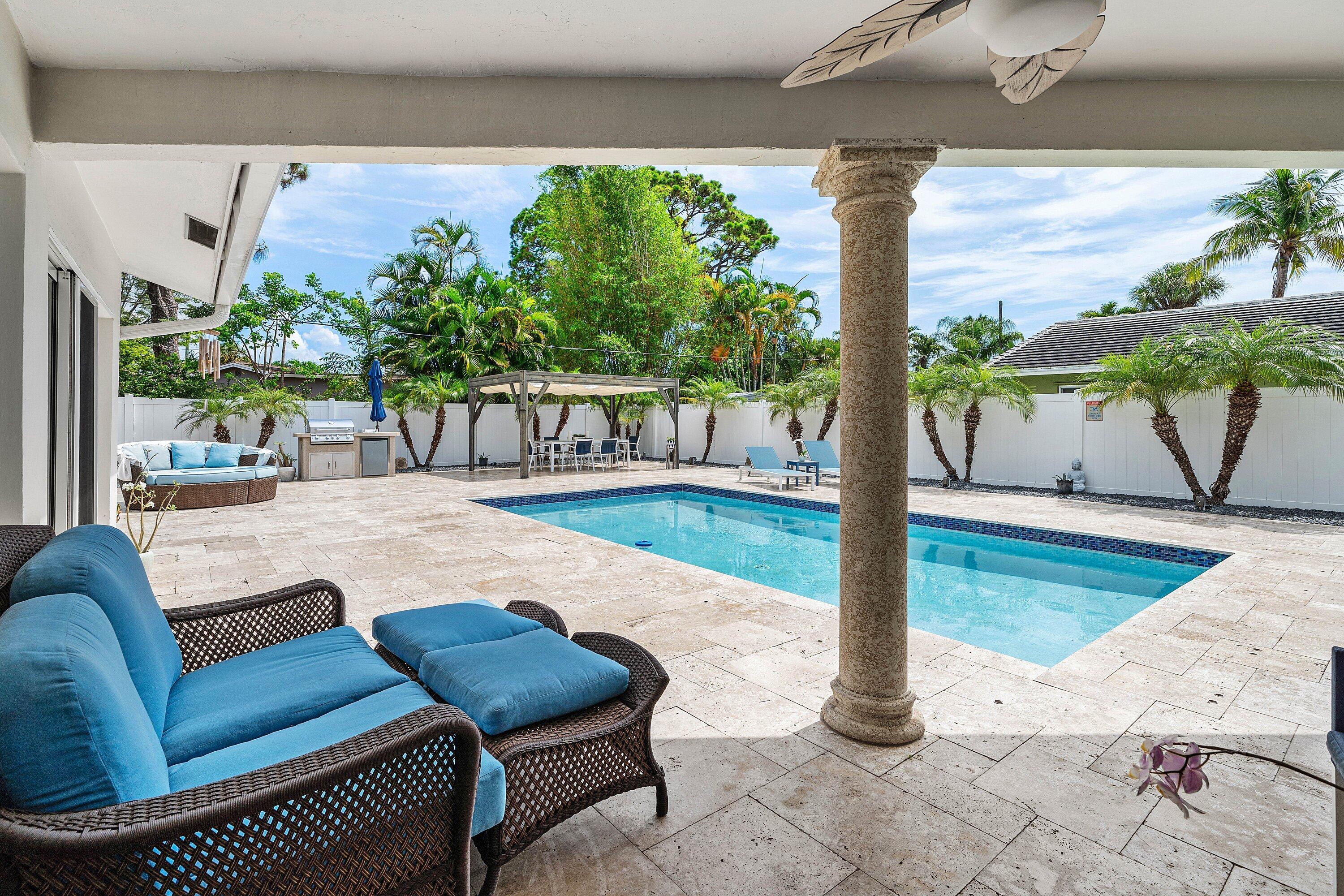 LAKE FLORESTA PARK - Residential