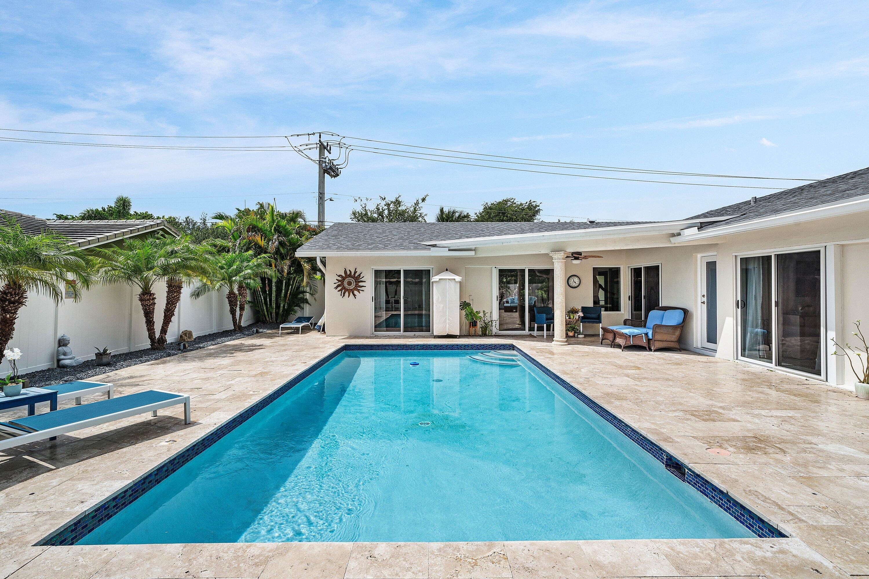LAKE FLORESTA PARK - Residential