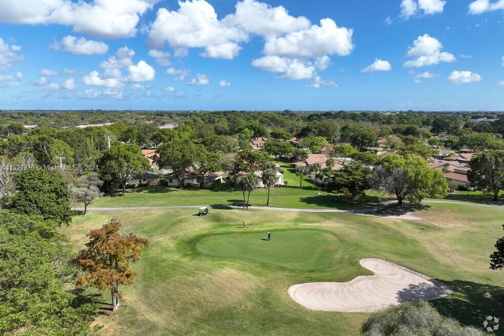 WEDGEWOOD CONDOMINIUM - Residential