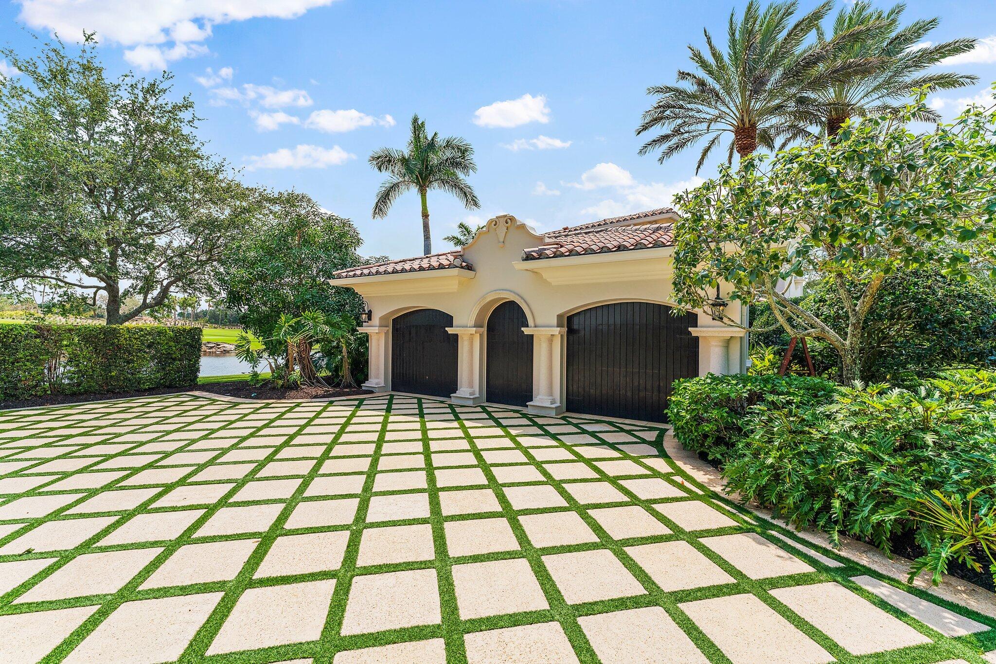 OLD PALM 5 - Residential