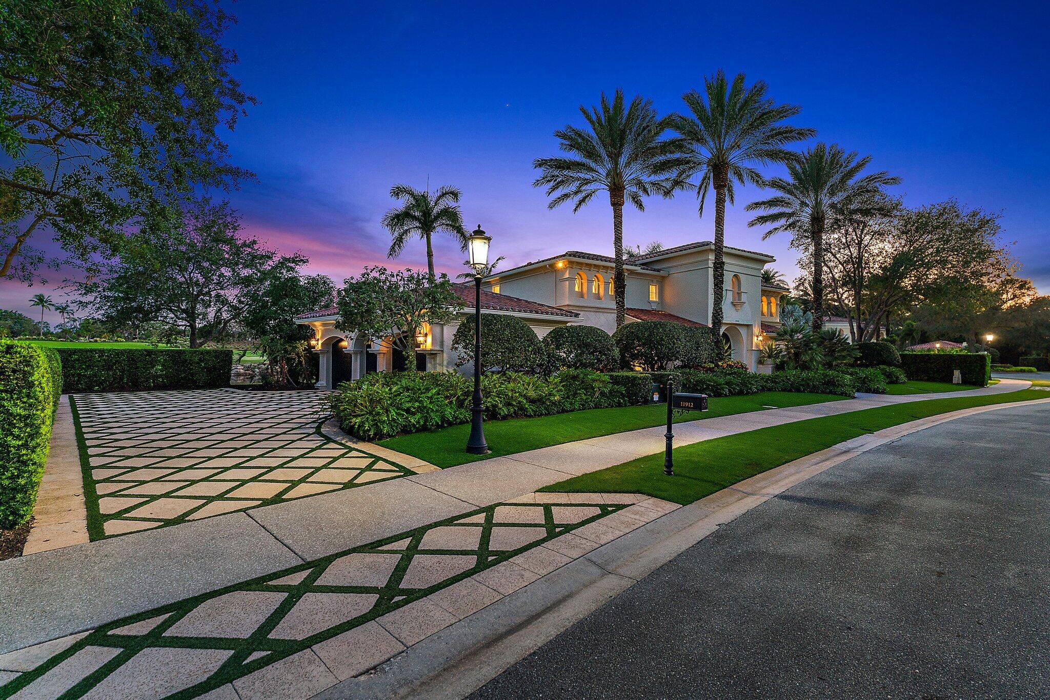 This rarely available golf cottage at Old Palm Golf Club offers some of the finest views to the clubhouse and 18th hole, and a unique membership opportunity for the owner and up to three ''additional delegates.'''