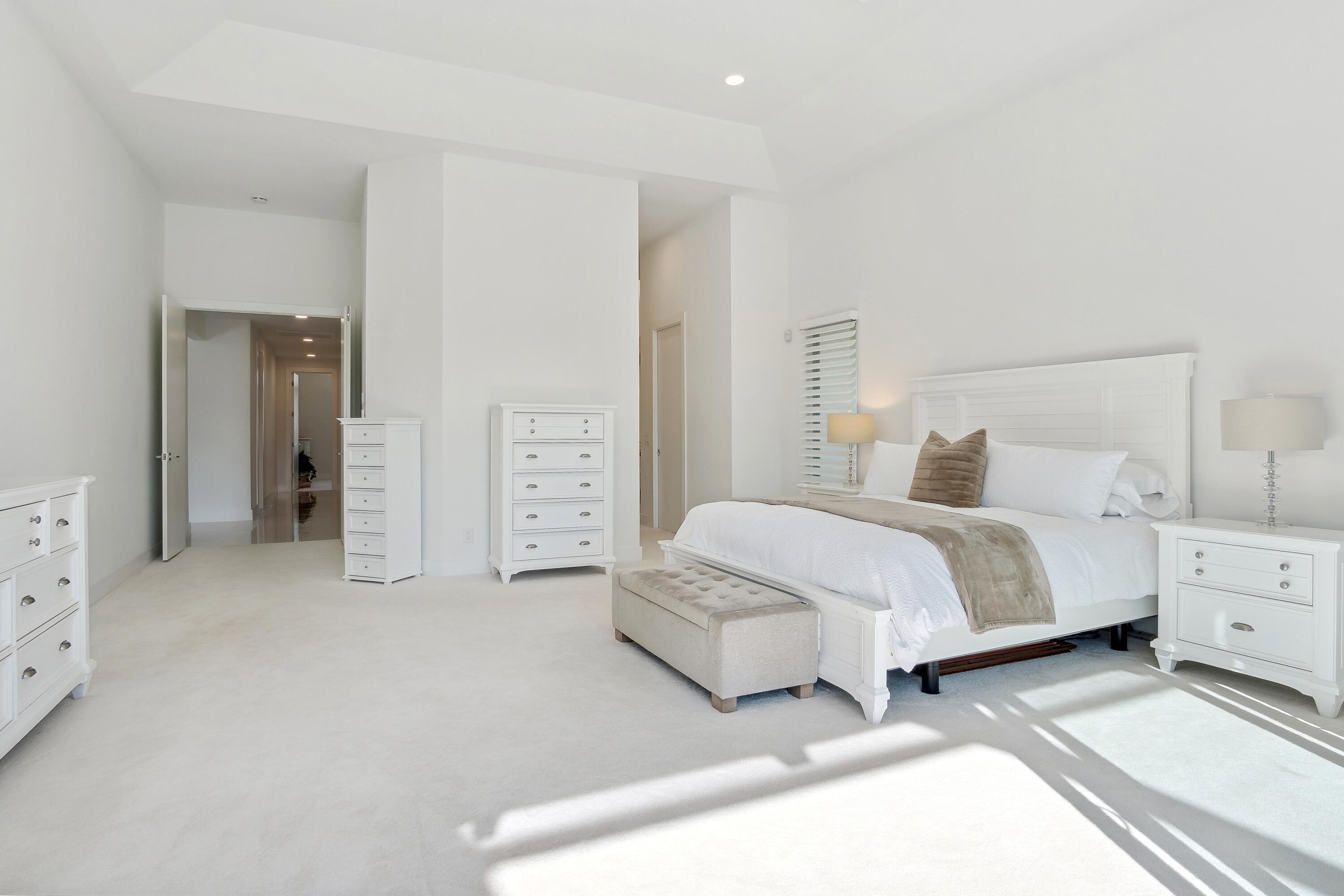SAILFISH POINT - Residential