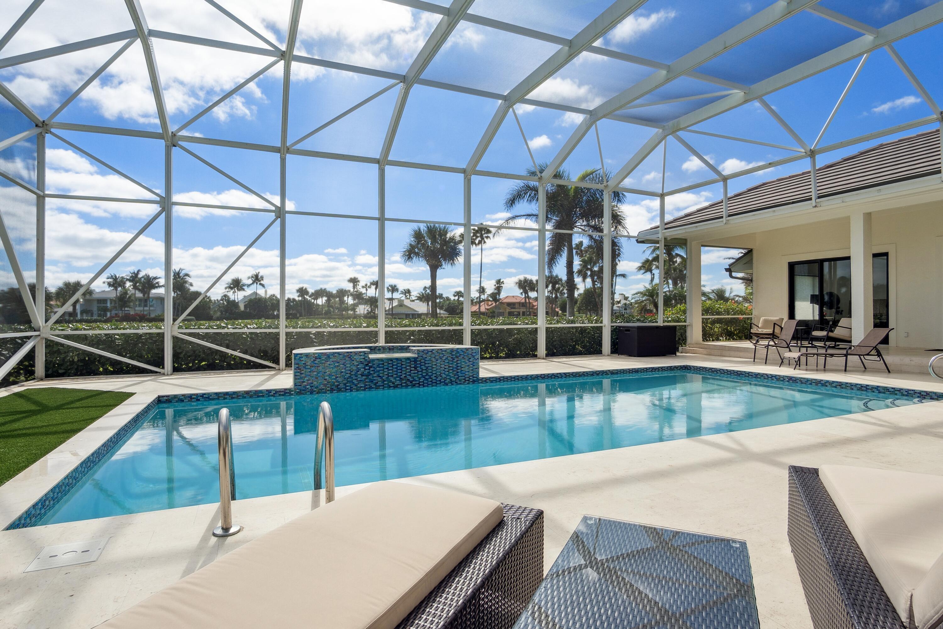 SAILFISH POINT - Residential