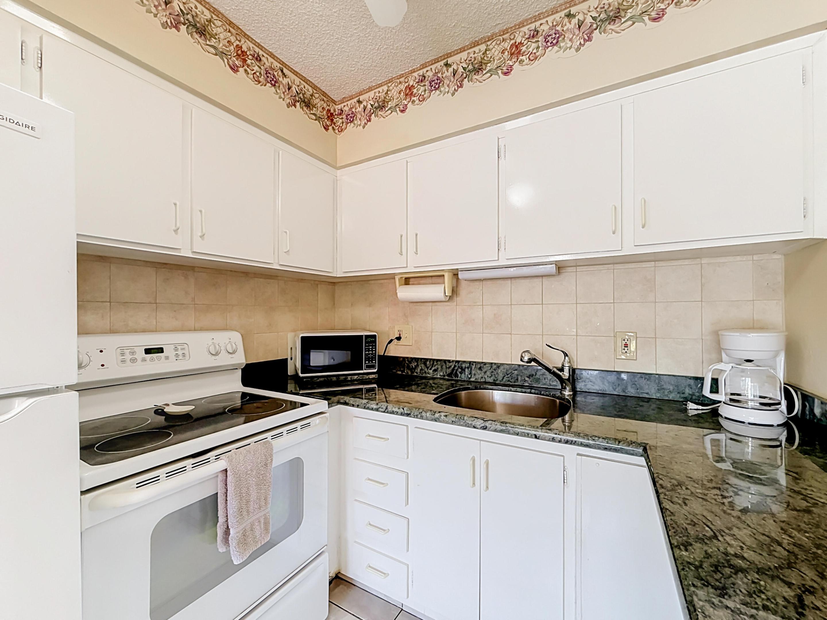 ROLEN LAKE GARDENS - Residential
