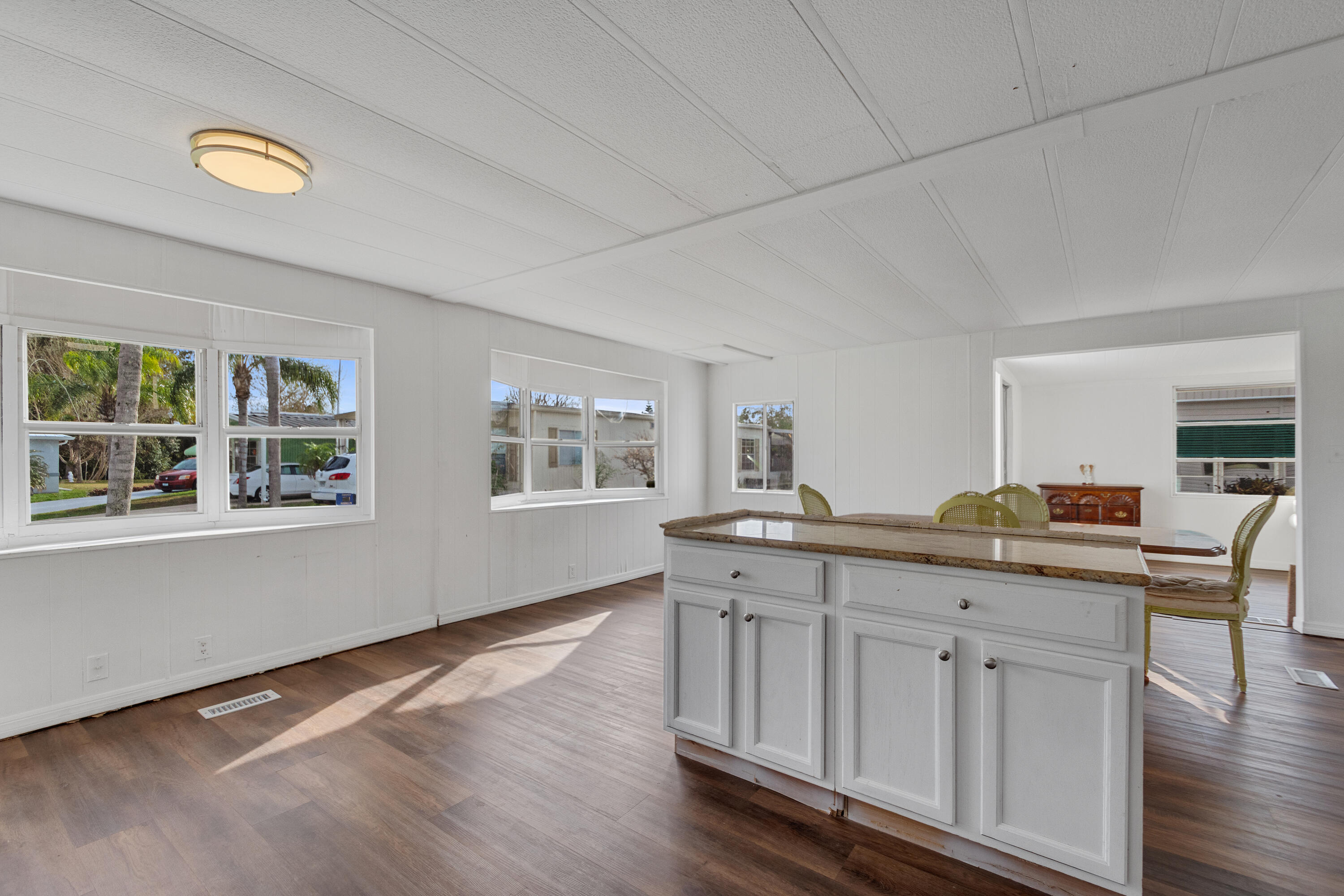 Spanish Lakes Riverfront - Residential