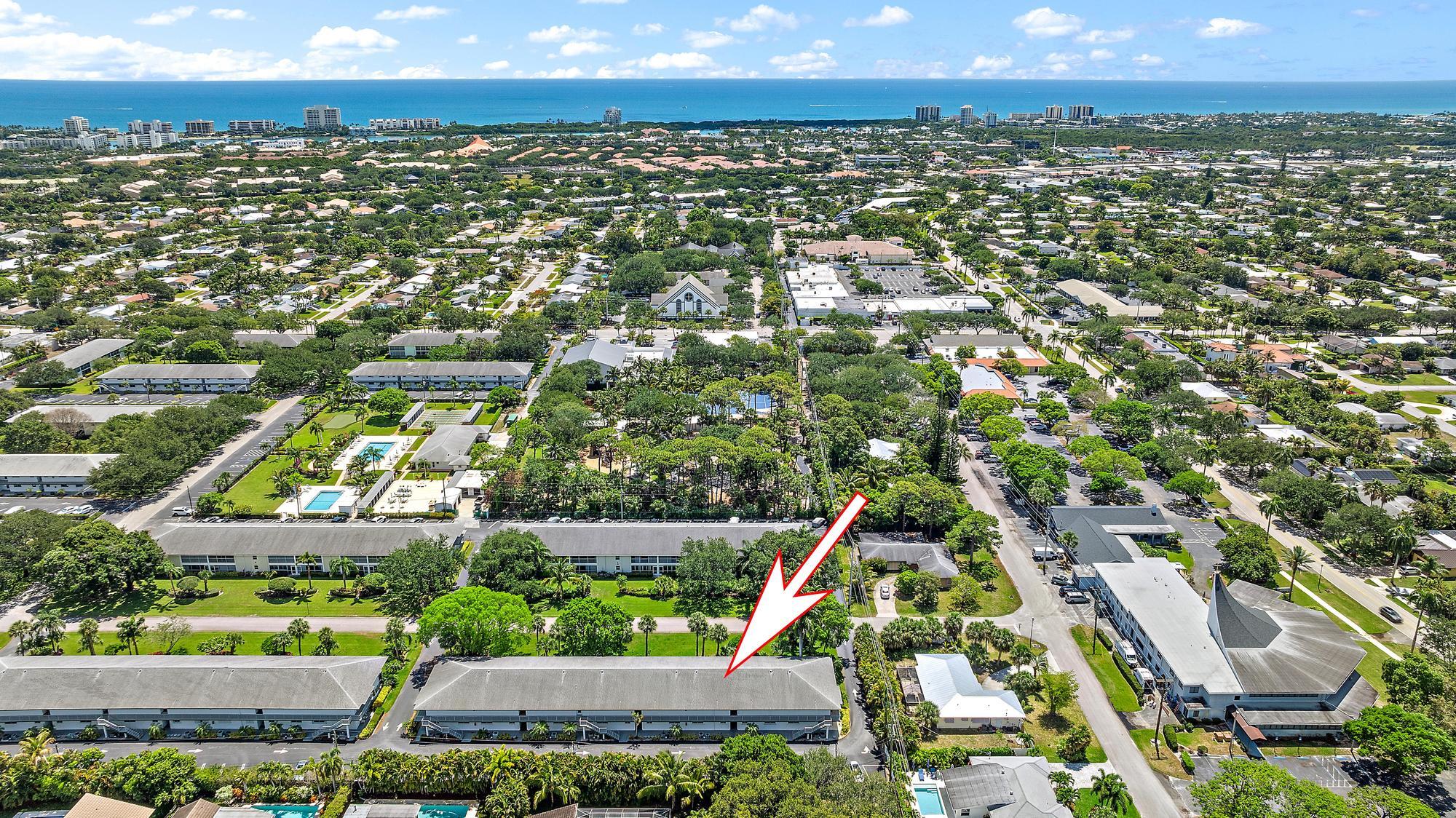 TEQUESTA GARDEN CONDO 6 - Residential