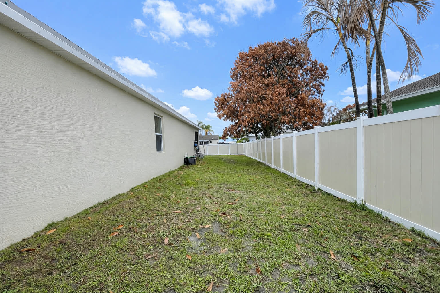 PORT ST LUCIE SECTION 8 - Residential
