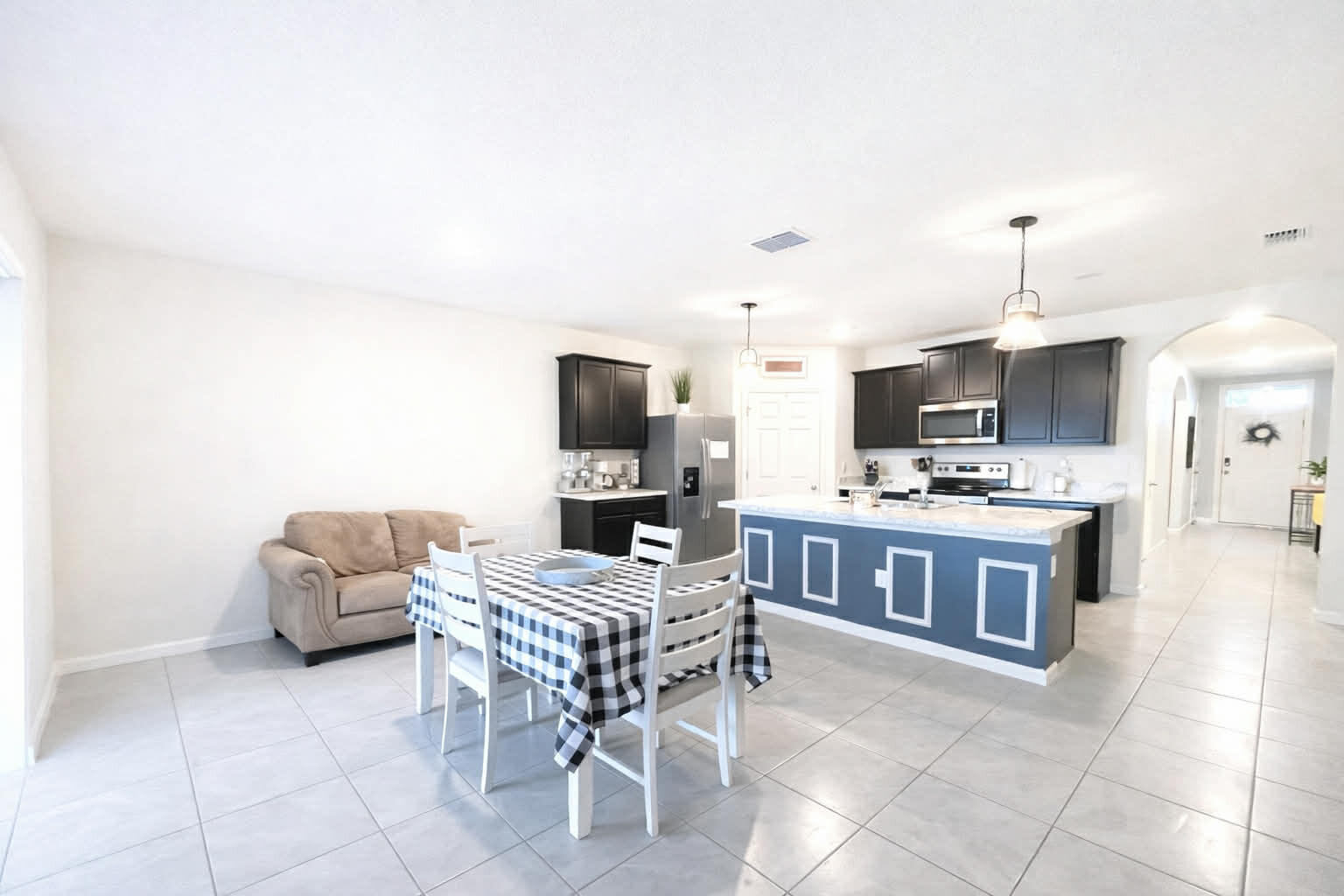 PORT ST LUCIE SECTION 8 - Residential