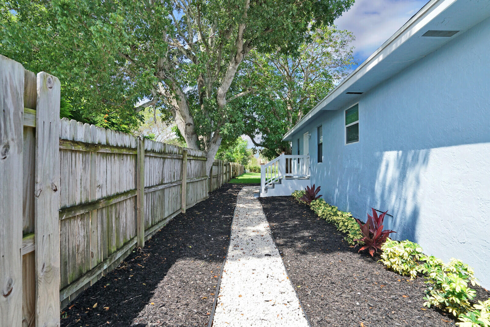 OSCEOLA PARK - Residential Income