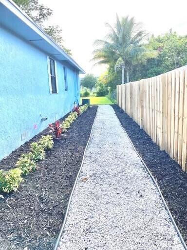 OSCEOLA PARK - Residential Income