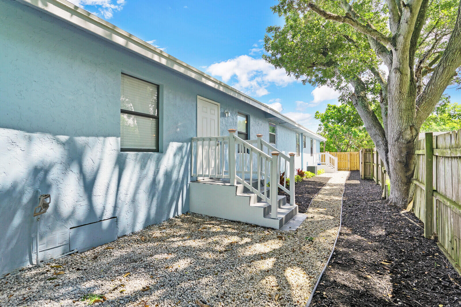 OSCEOLA PARK - Residential Income