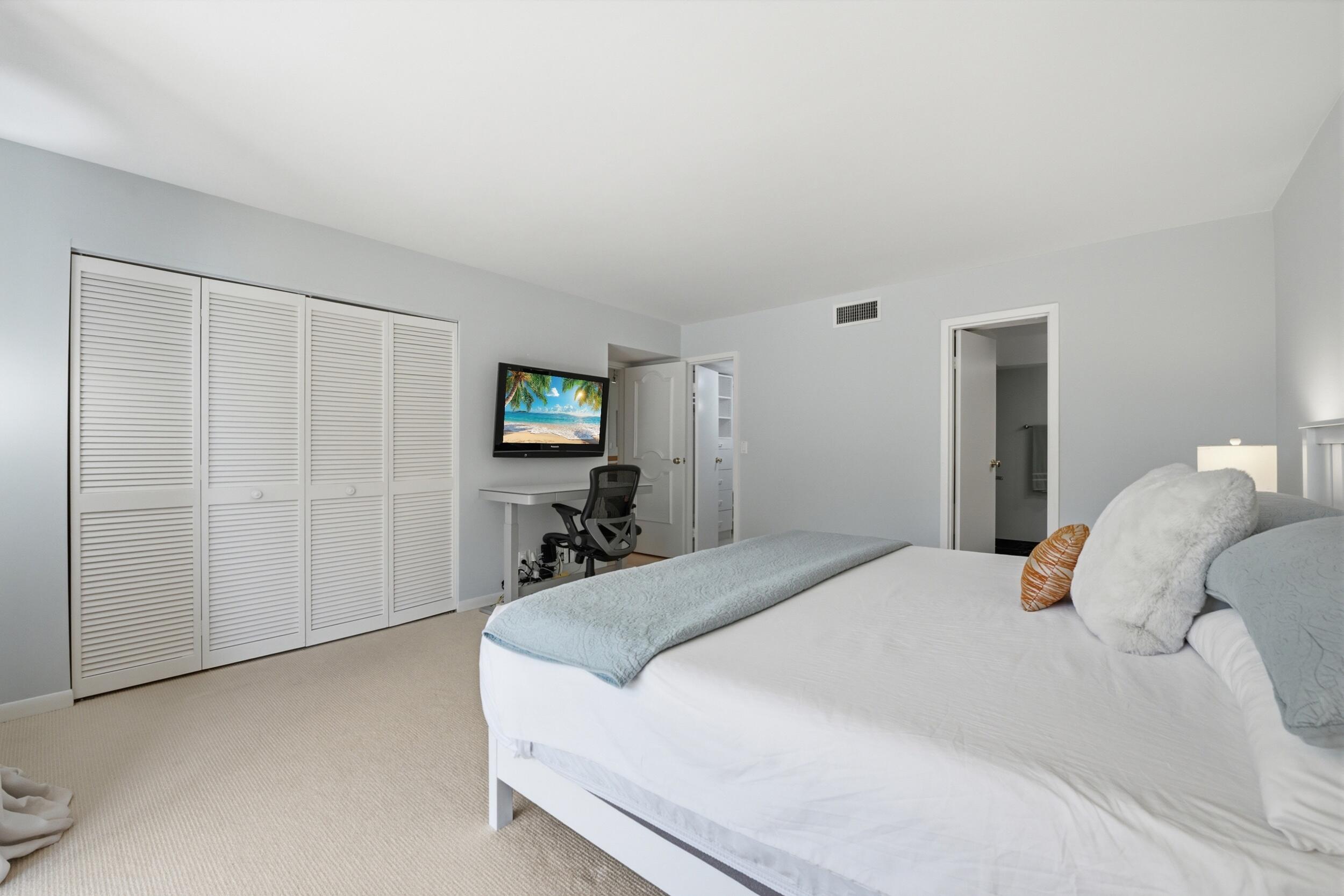 THIRTY TWO HUNDRED CONDO - Residential Lease