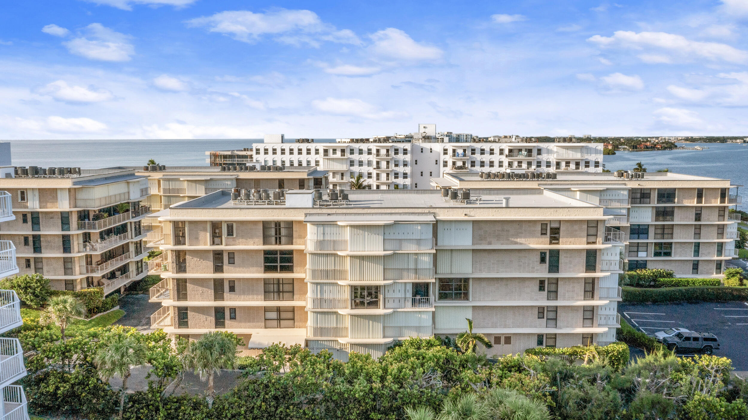 THIRTY TWO HUNDRED CONDO - Residential Lease