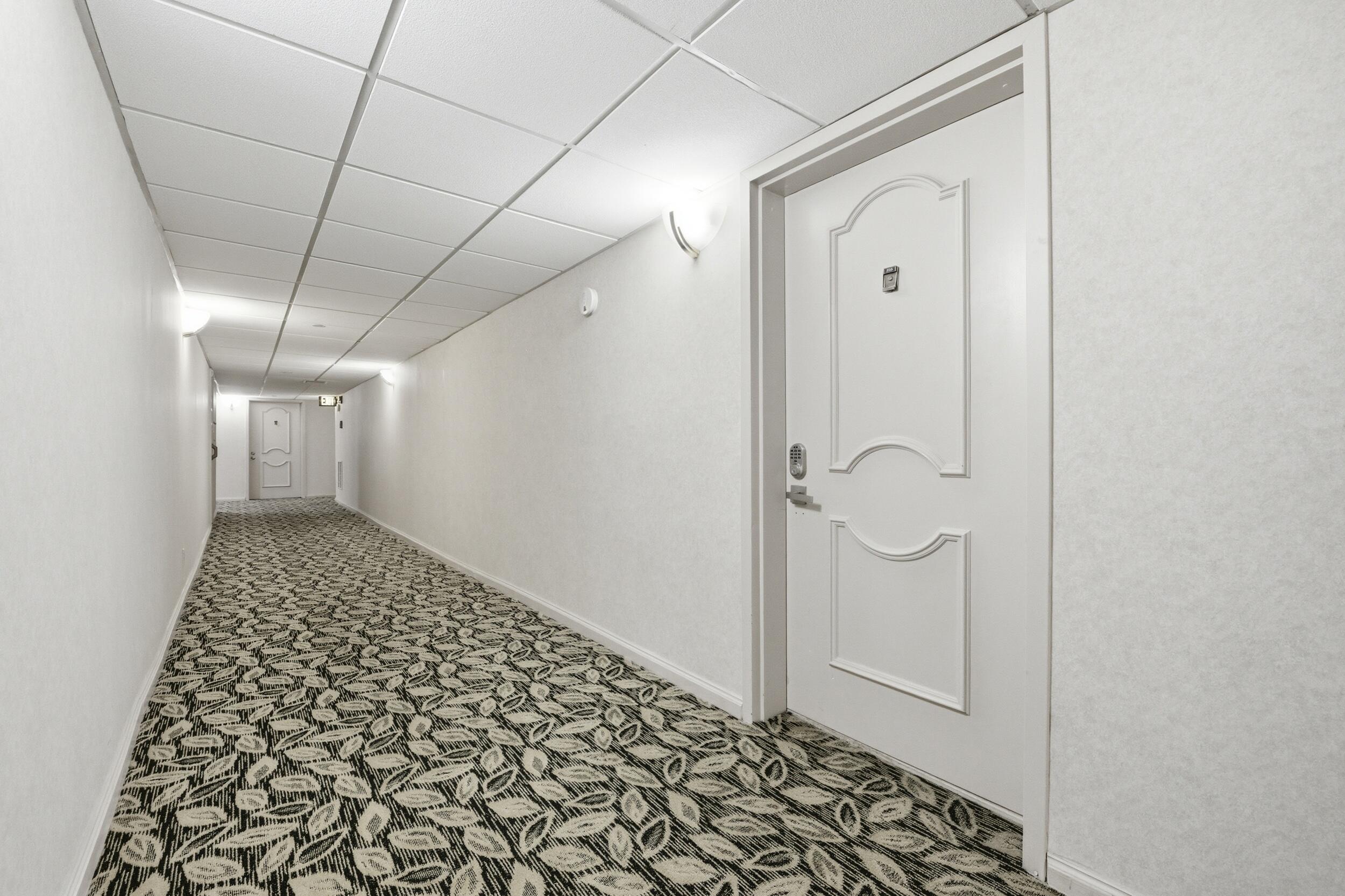 THIRTY TWO HUNDRED CONDO - Residential Lease