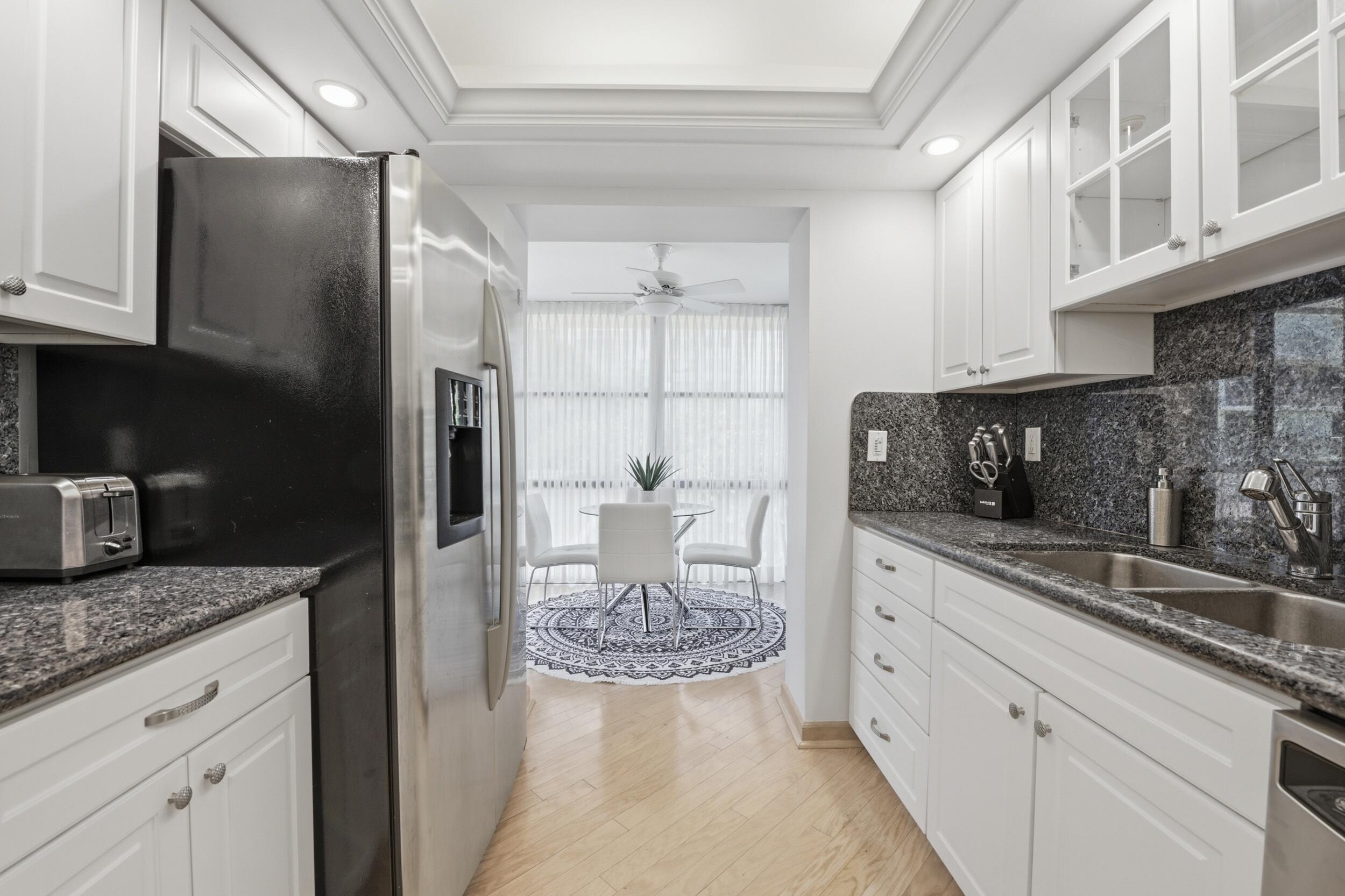 THIRTY TWO HUNDRED CONDO - Residential Lease