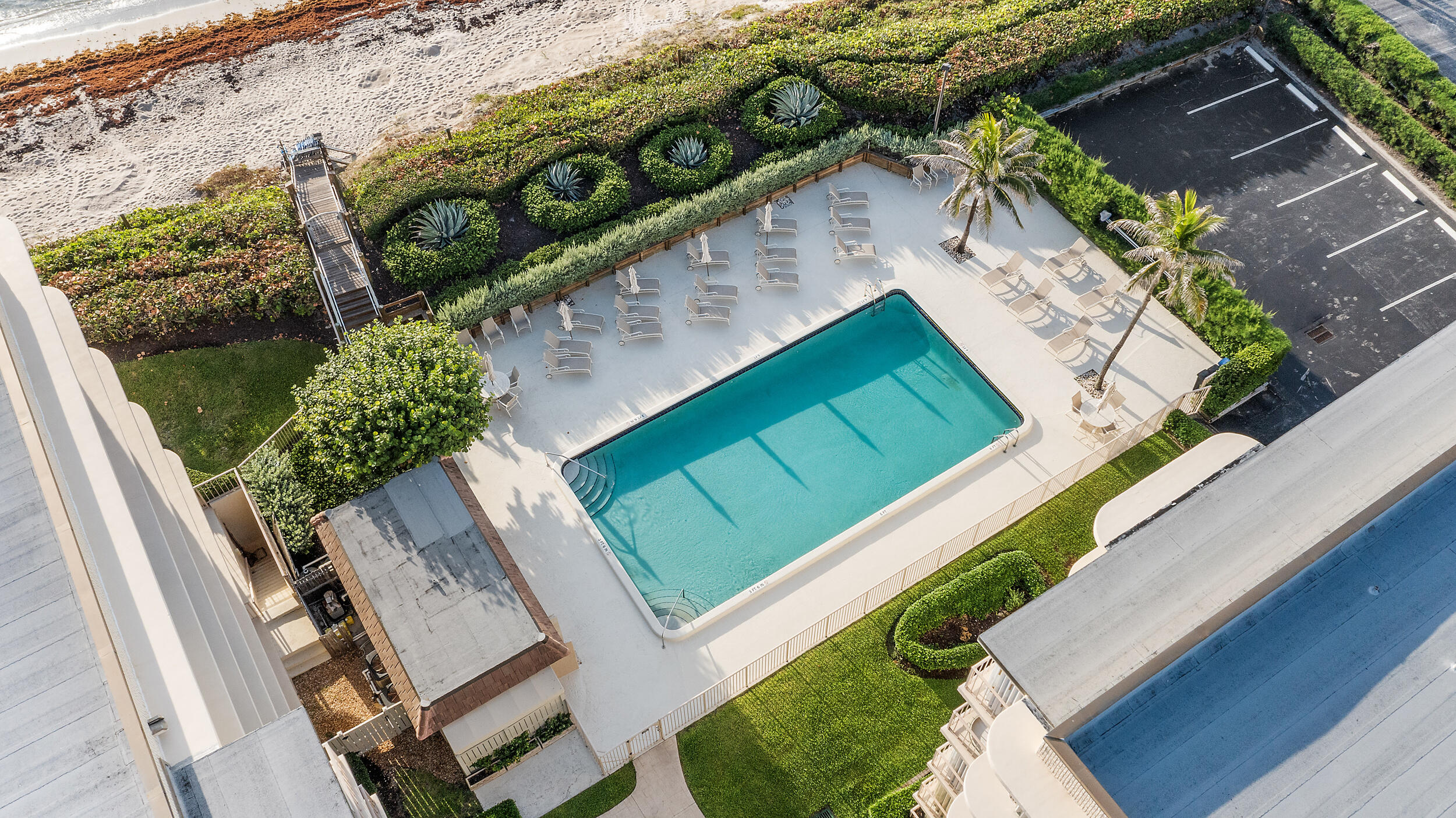 THIRTY TWO HUNDRED CONDO - Residential Lease