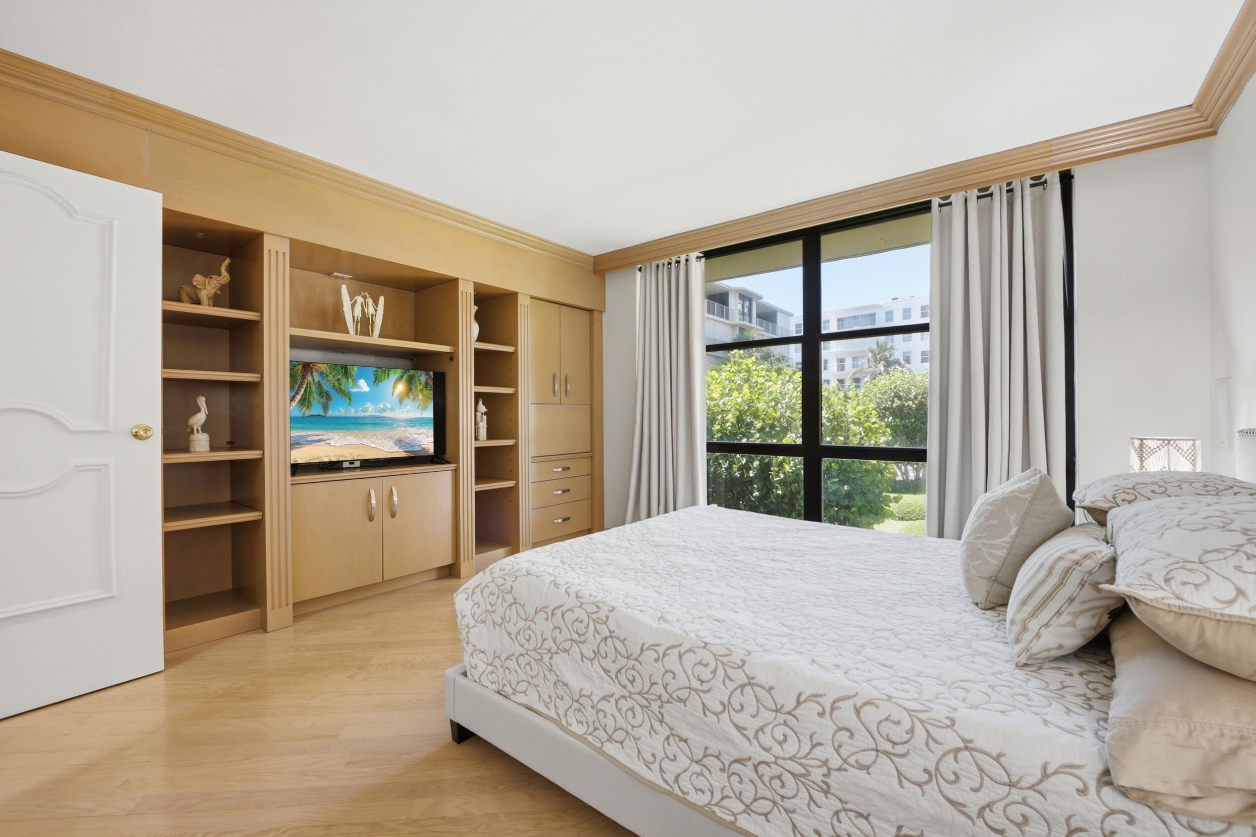 THIRTY TWO HUNDRED CONDO - Residential Lease