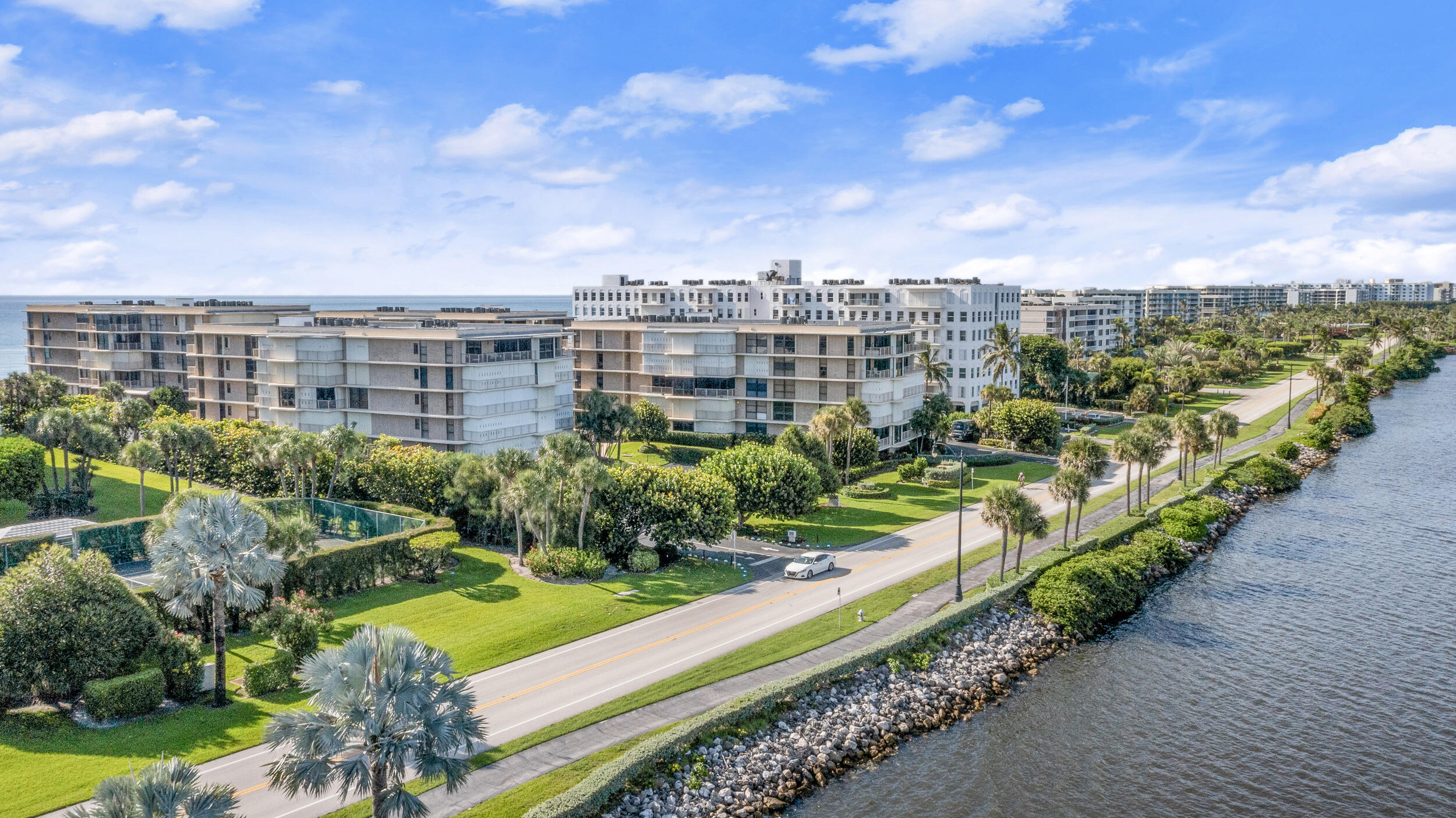 THIRTY TWO HUNDRED CONDO - Residential Lease
