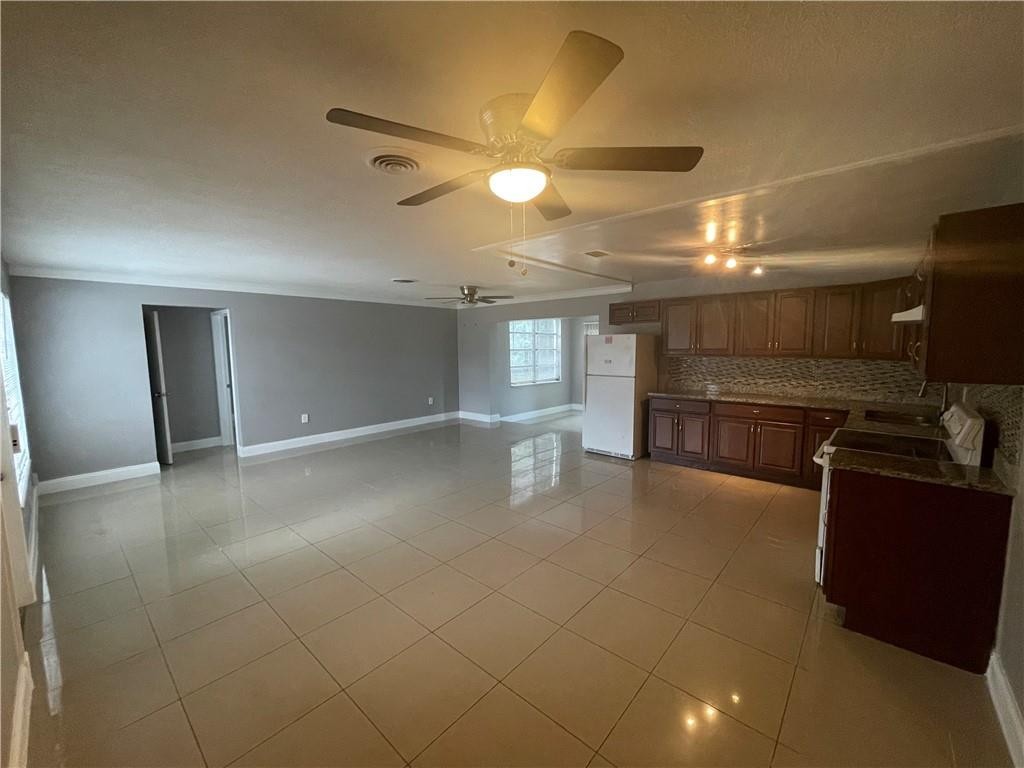 Sunrise Golf Village Sec - Residential
