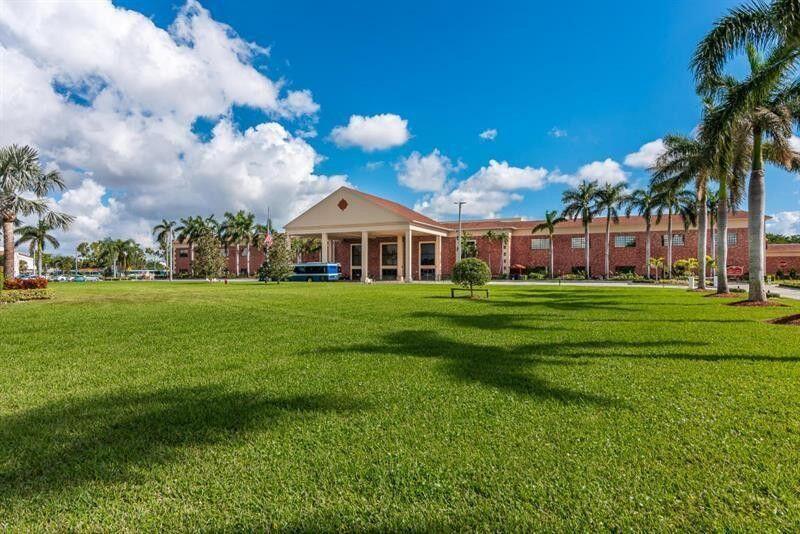 MANSFIELD AT CENTURY VILLAGE CONDO - Residential Lease