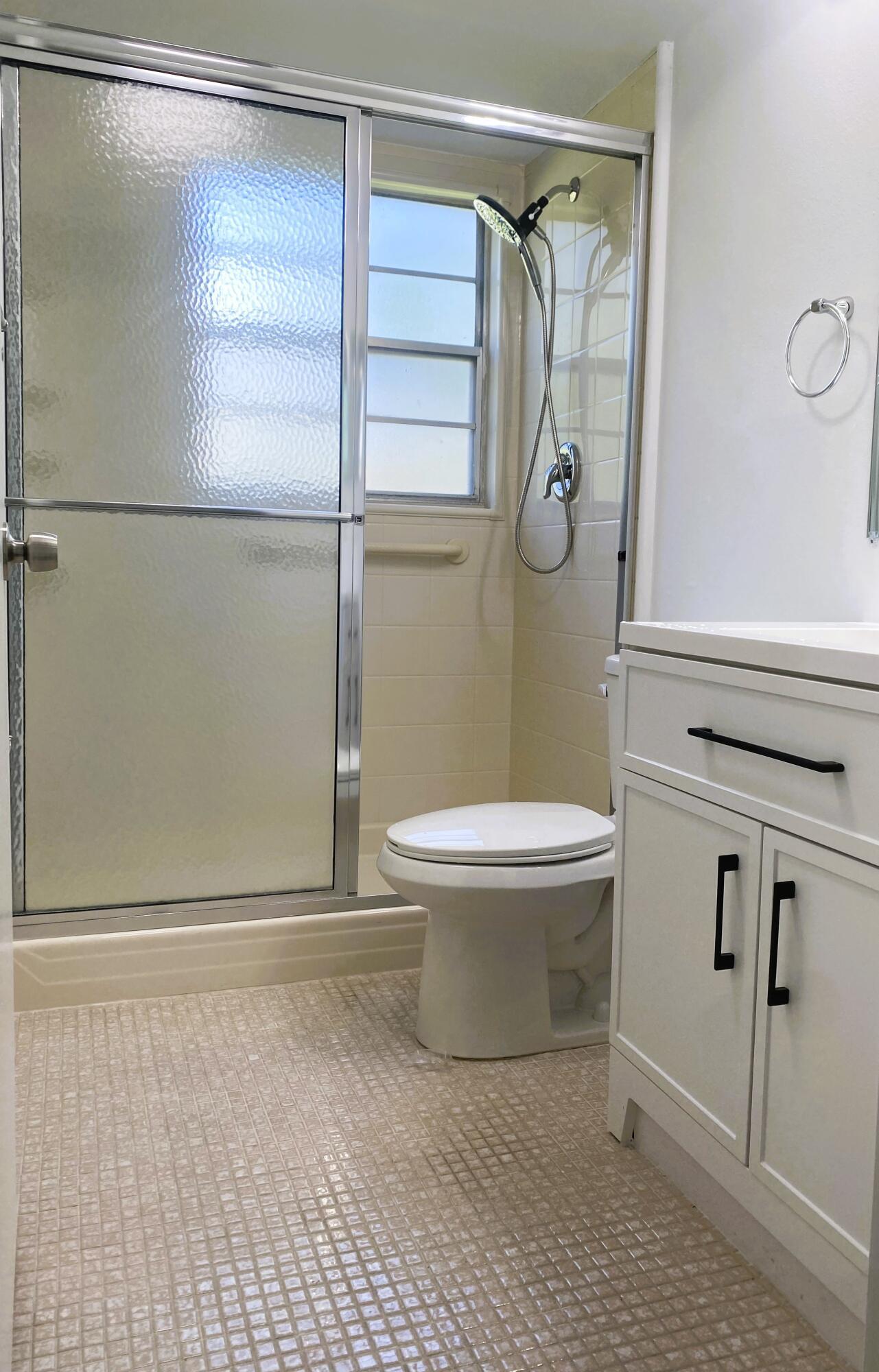 MANSFIELD AT CENTURY VILLAGE CONDO - Residential Lease
