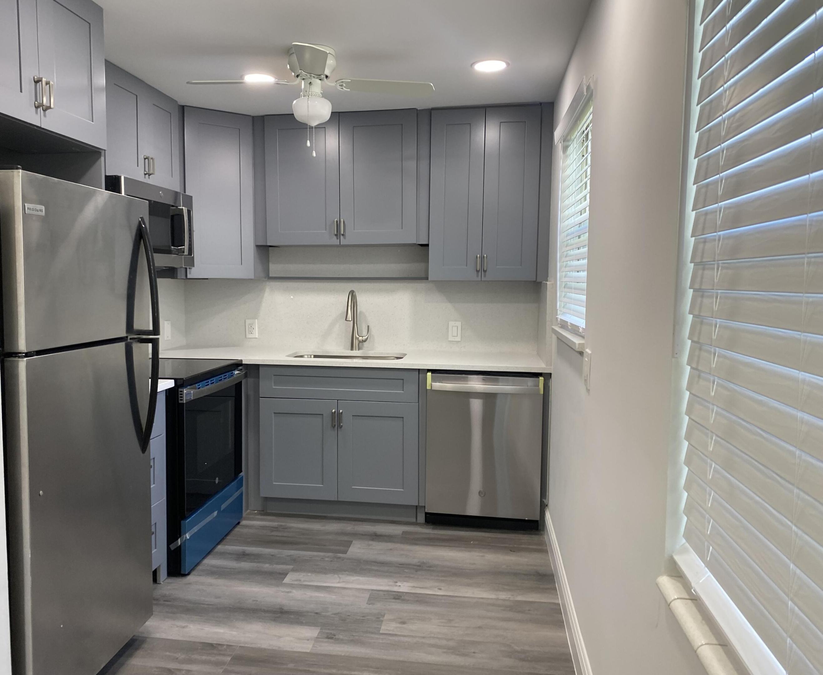 MANSFIELD AT CENTURY VILLAGE CONDO - Residential Lease