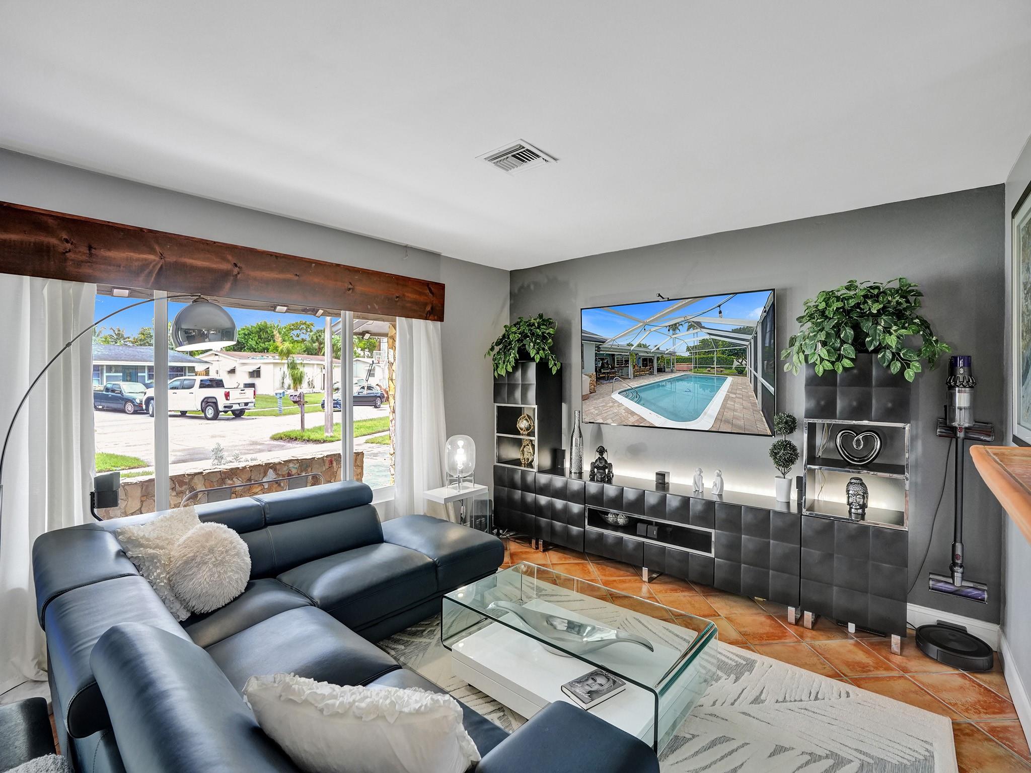 Sunrise Golf Village Sec - Residential
