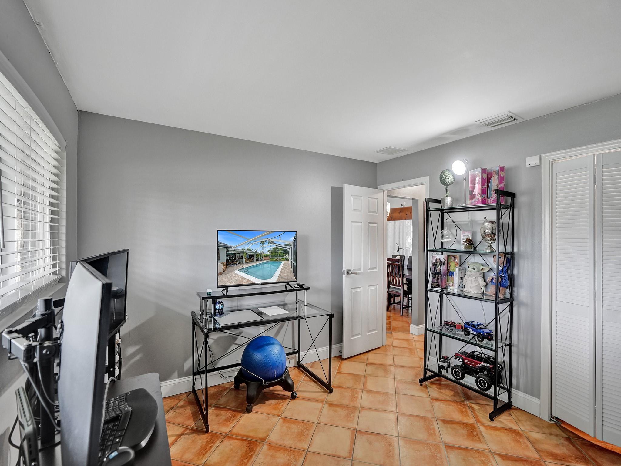 Sunrise Golf Village Sec - Residential