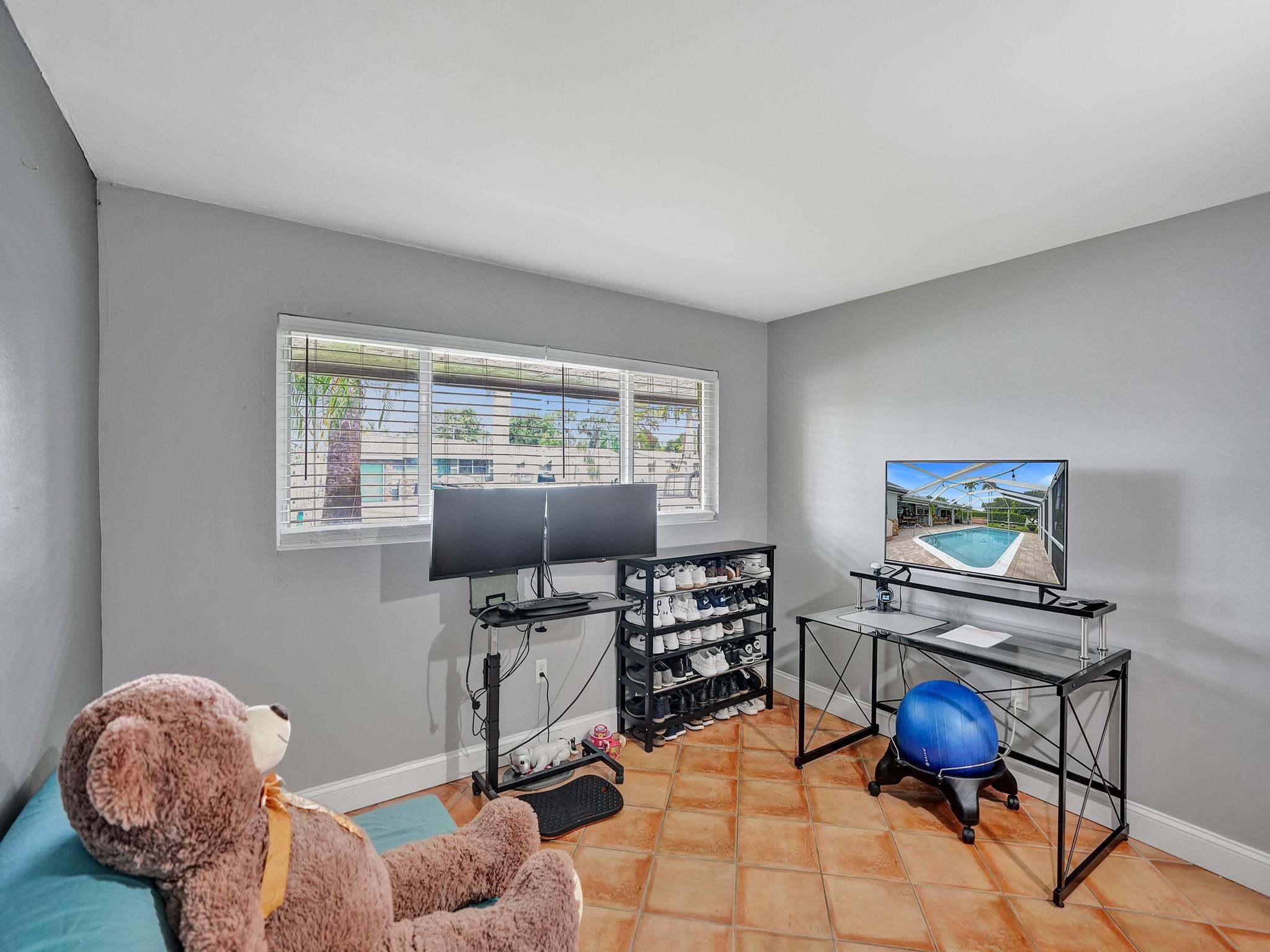 Sunrise Golf Village Sec - Residential