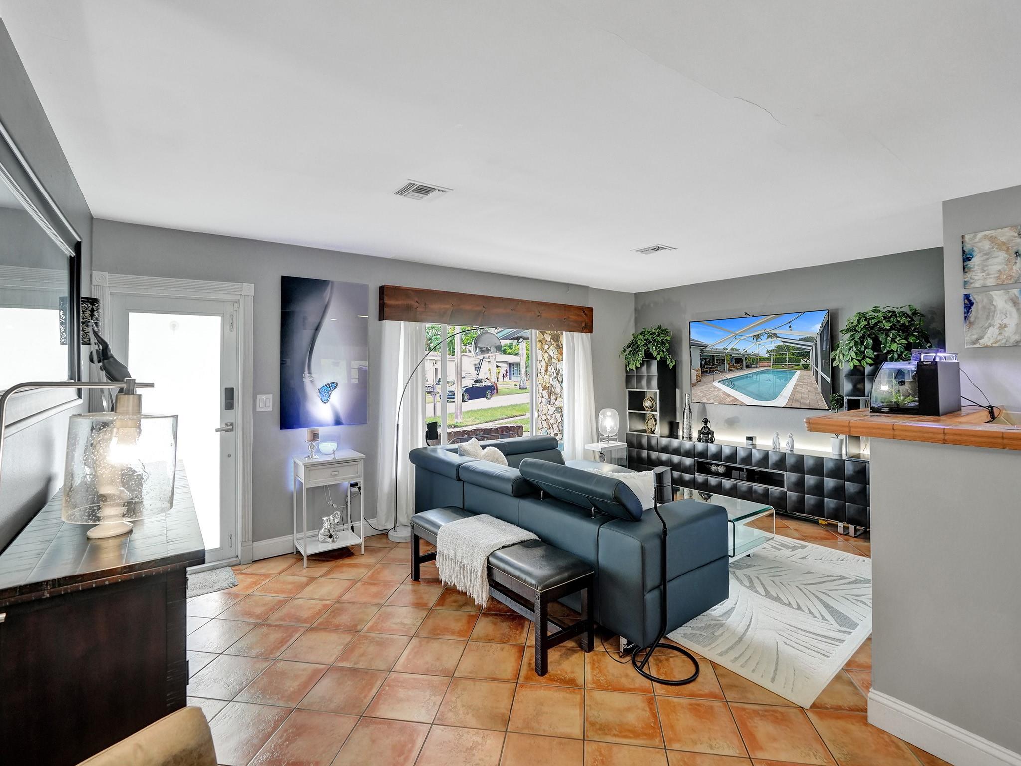 Sunrise Golf Village Sec - Residential