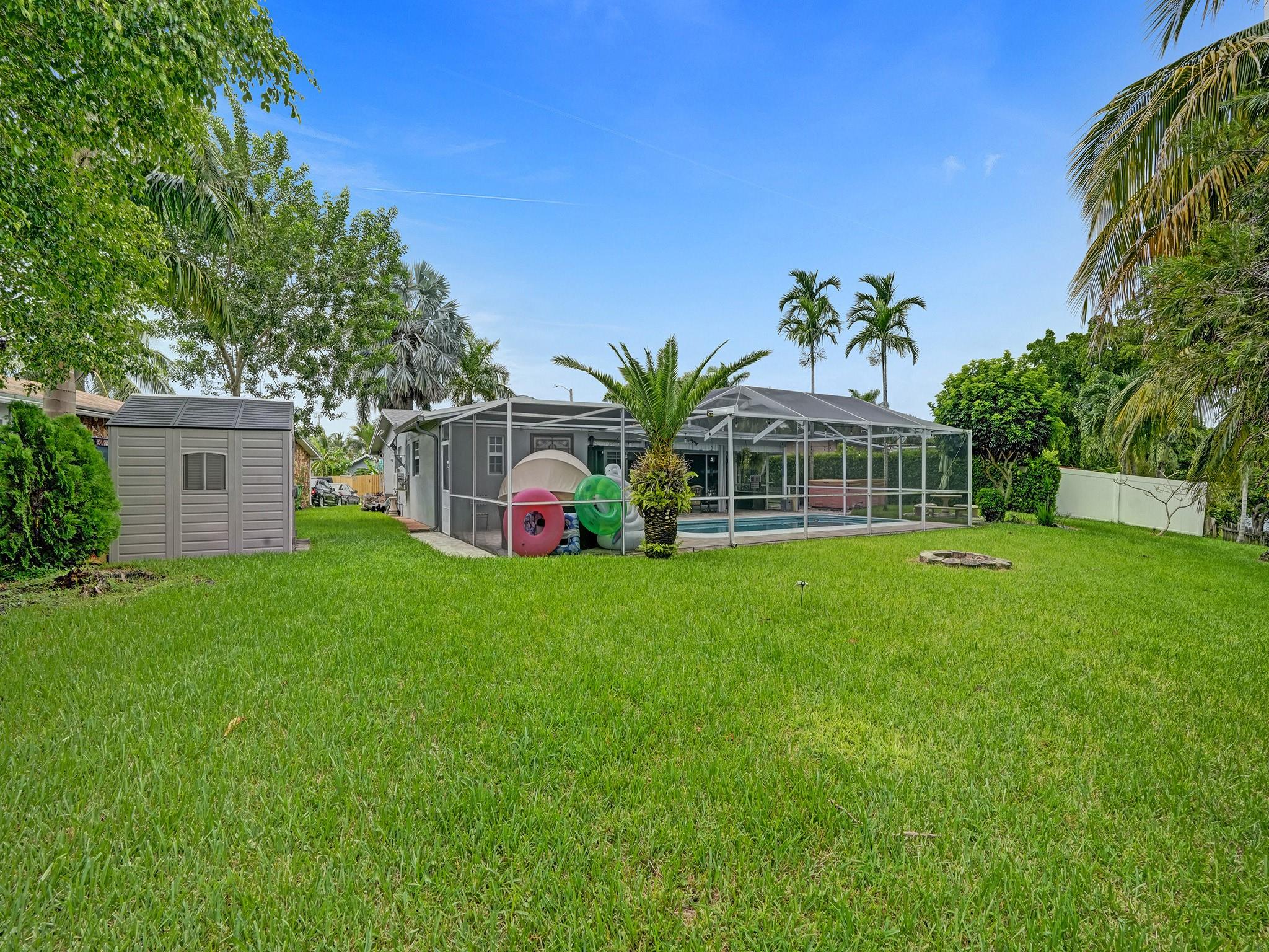 Sunrise Golf Village Sec - Residential