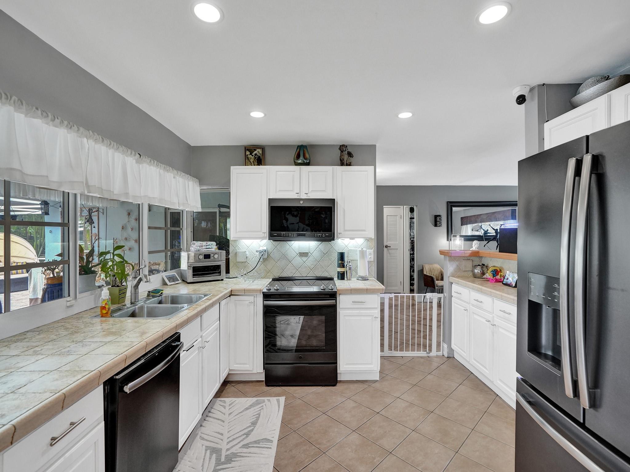 Sunrise Golf Village Sec - Residential