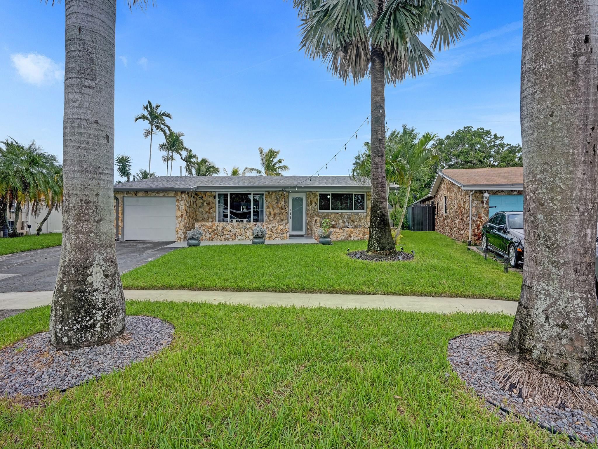 Sunrise Golf Village Sec - Residential