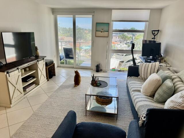 SEVENTEEN FIFTY LAS OLAS CO-OP - Residential