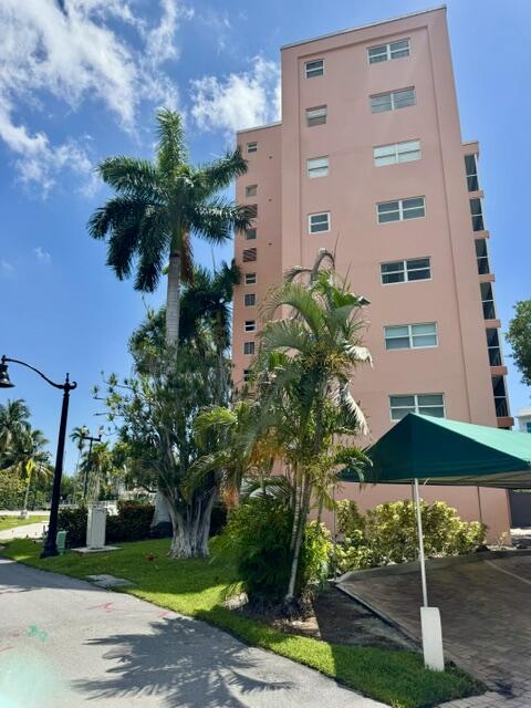 SEVENTEEN FIFTY LAS OLAS CO-OP - Residential