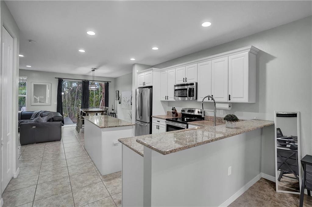 Belle Tara - Residential